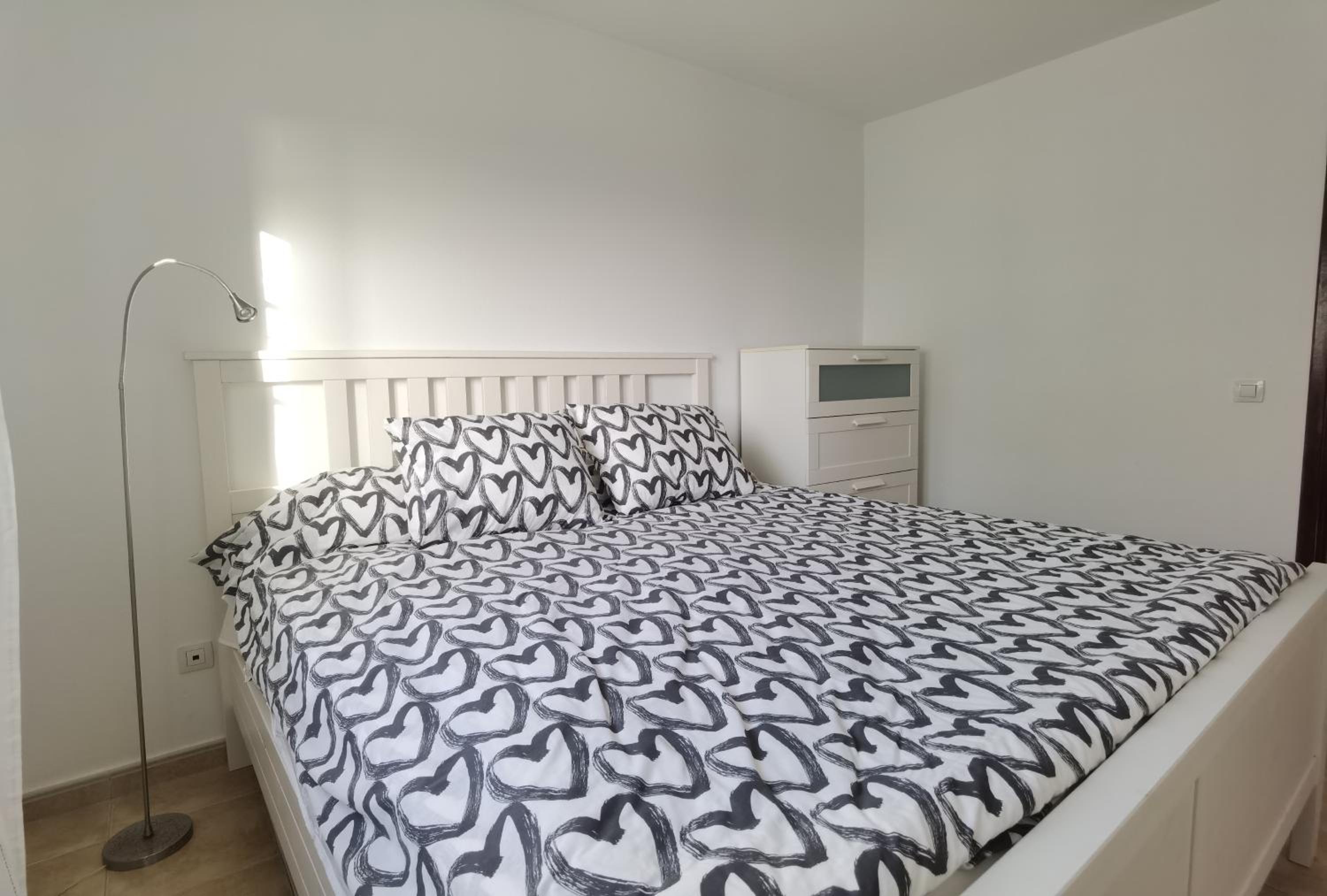 One-Bedroom Apartment photo 2