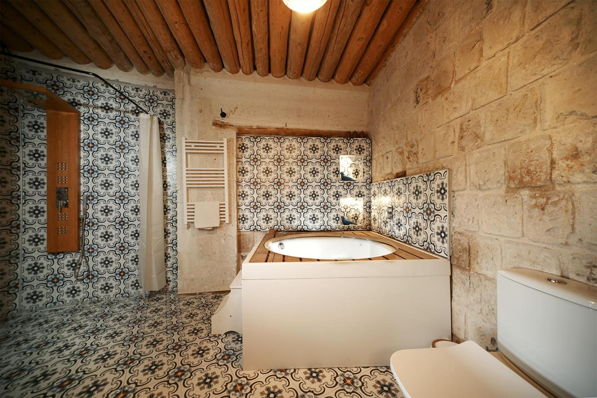 Suite with Terrace - Photo 6