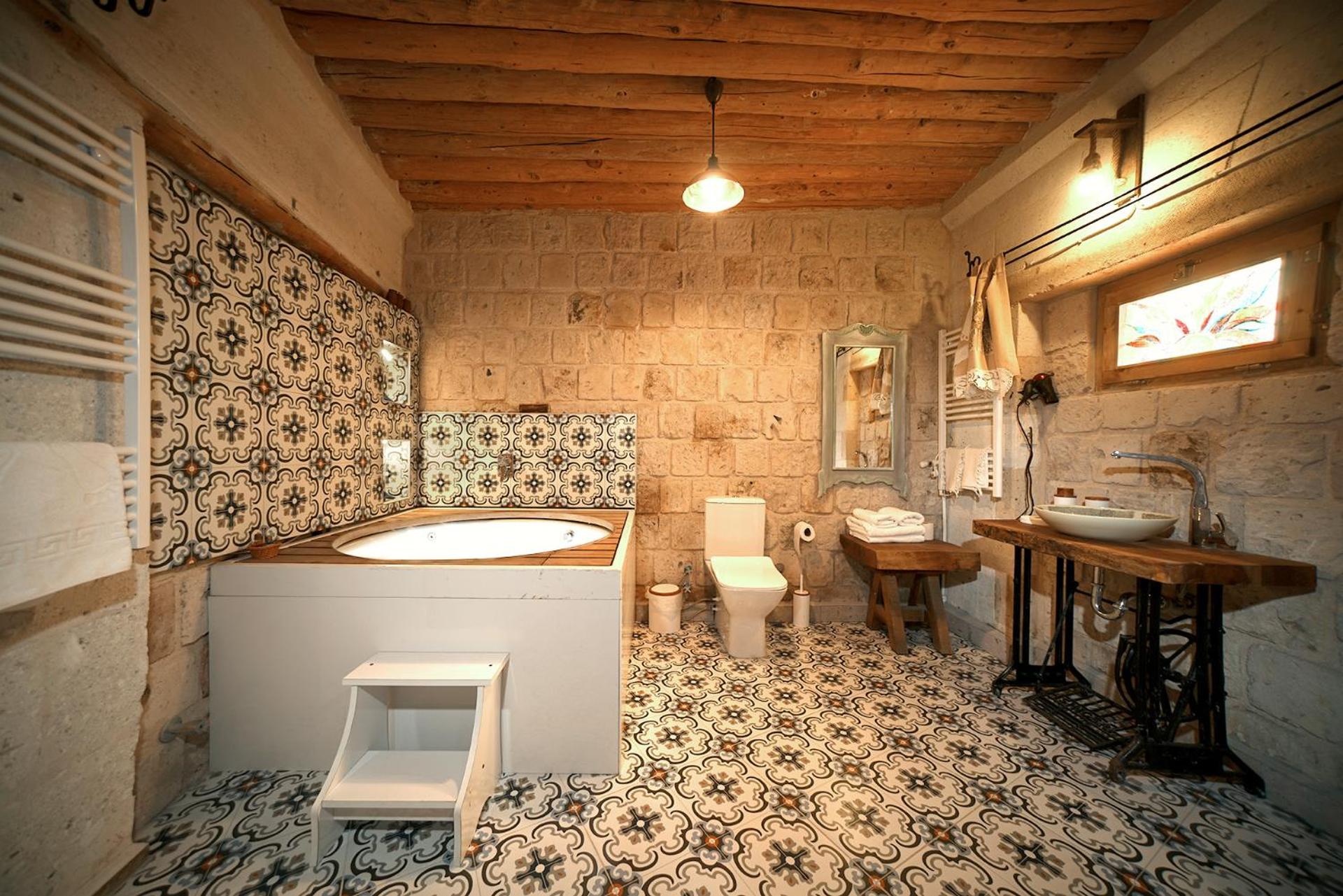 Suite with Terrace - Photo 3
