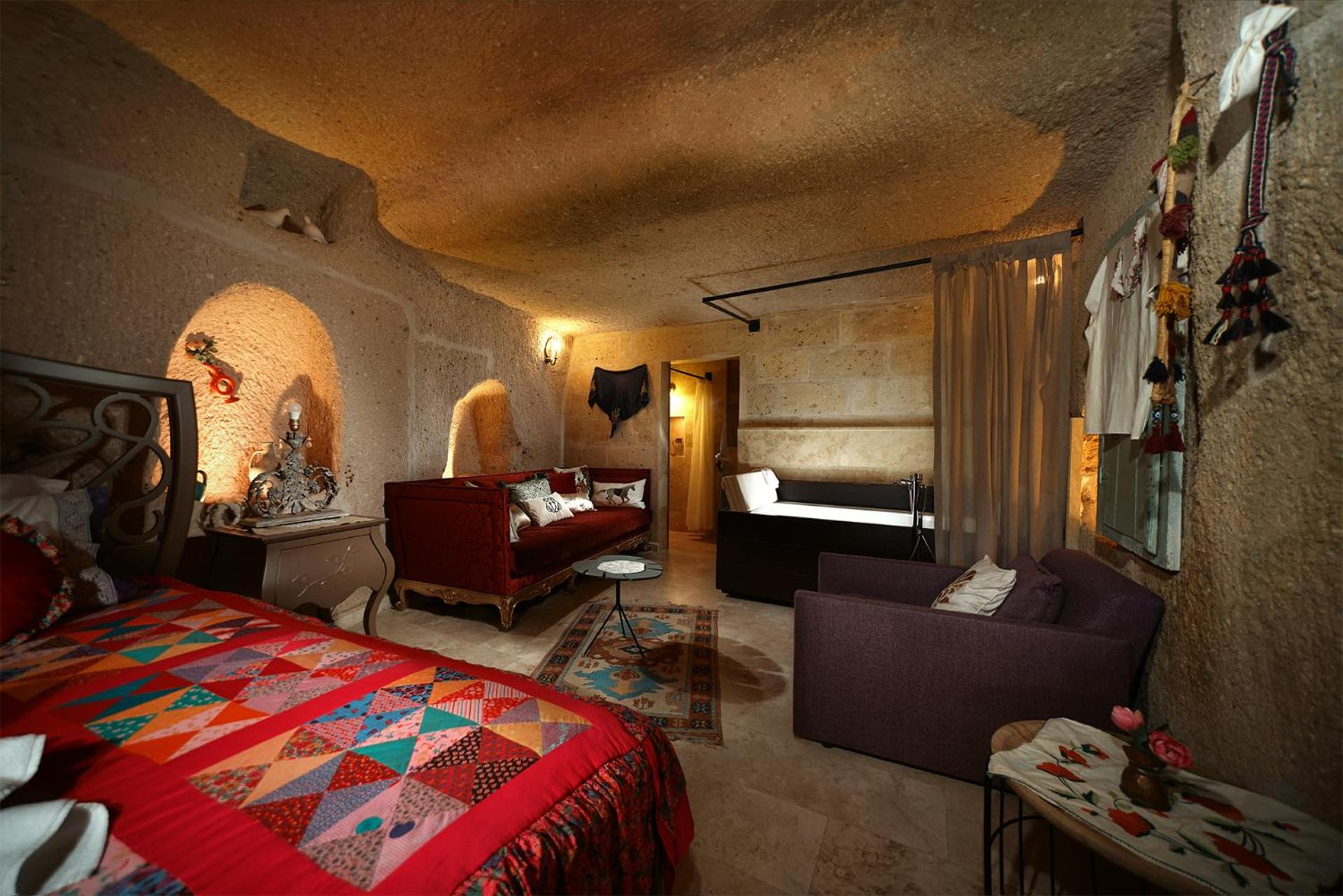 Double Room with Spa Bath - Photo 7