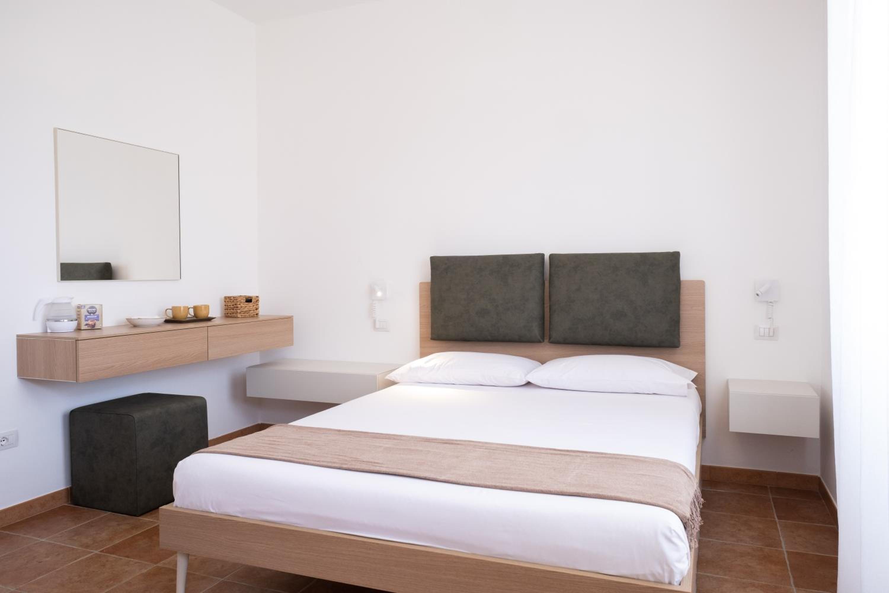 Superior Double Room - Photo 8