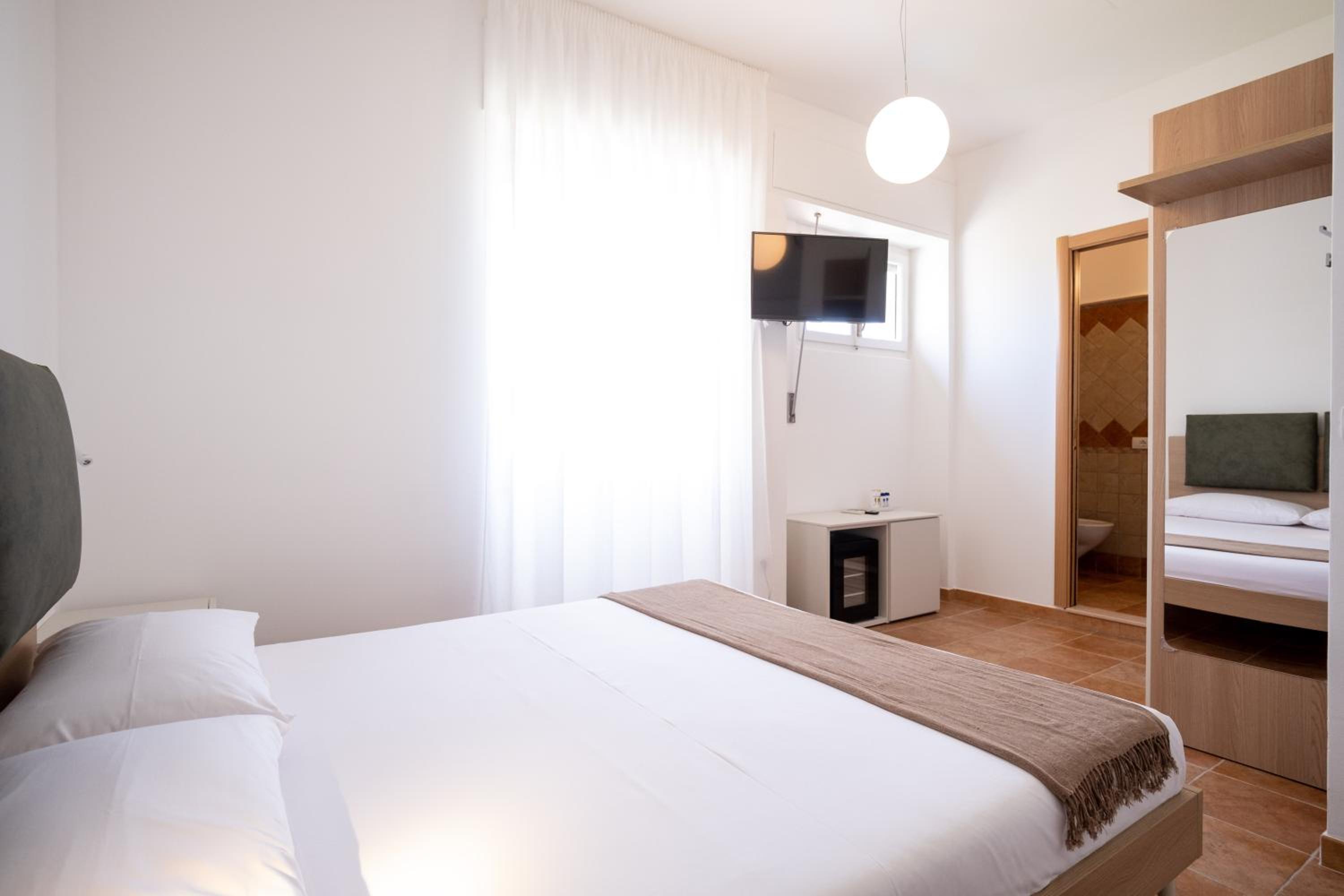 Superior Double Room - Photo 4