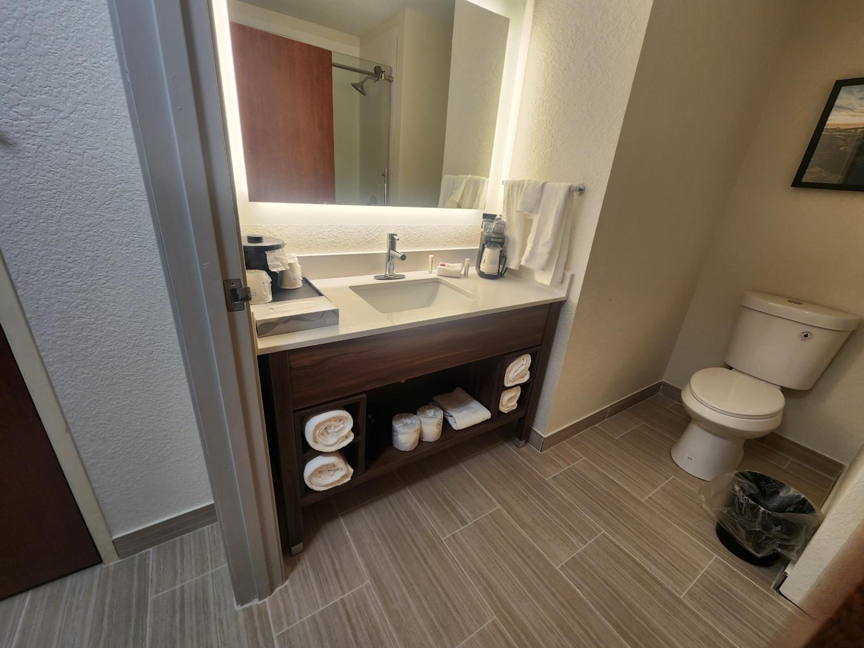 Double Room with Two Double Beds - Photo 3