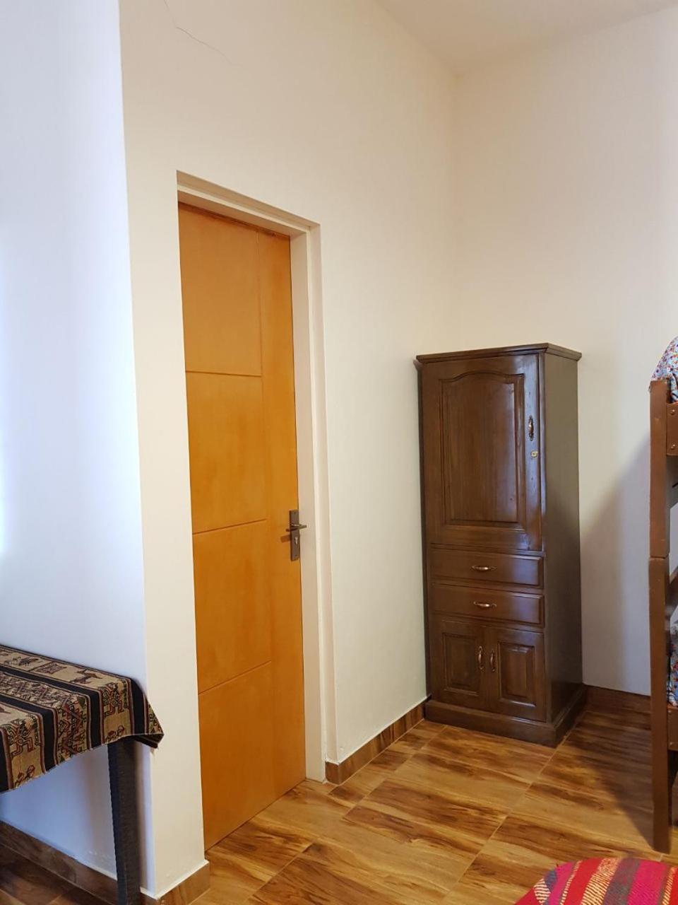 Family Room with Private Bathroom photo 3
