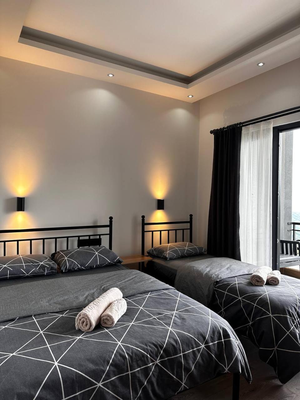 Deluxe Triple Room with Sea View
