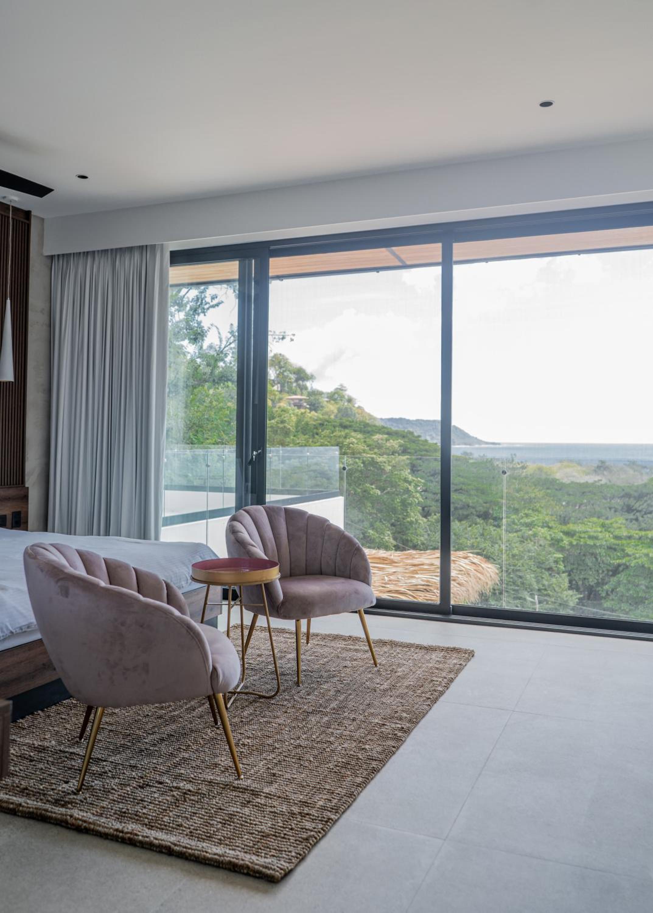 Villa photo 3