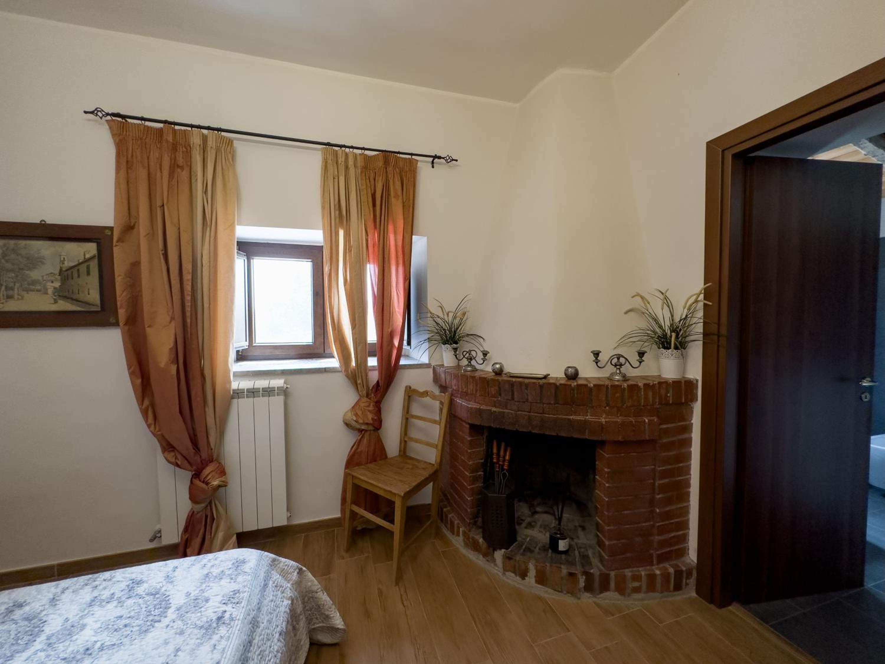 Double Room with Private Bathroom photo 3