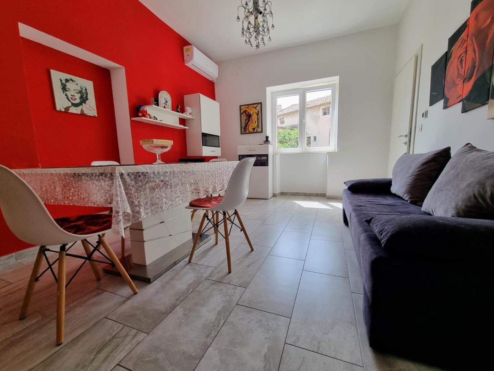 Two-Bedroom Apartment - Photo 21