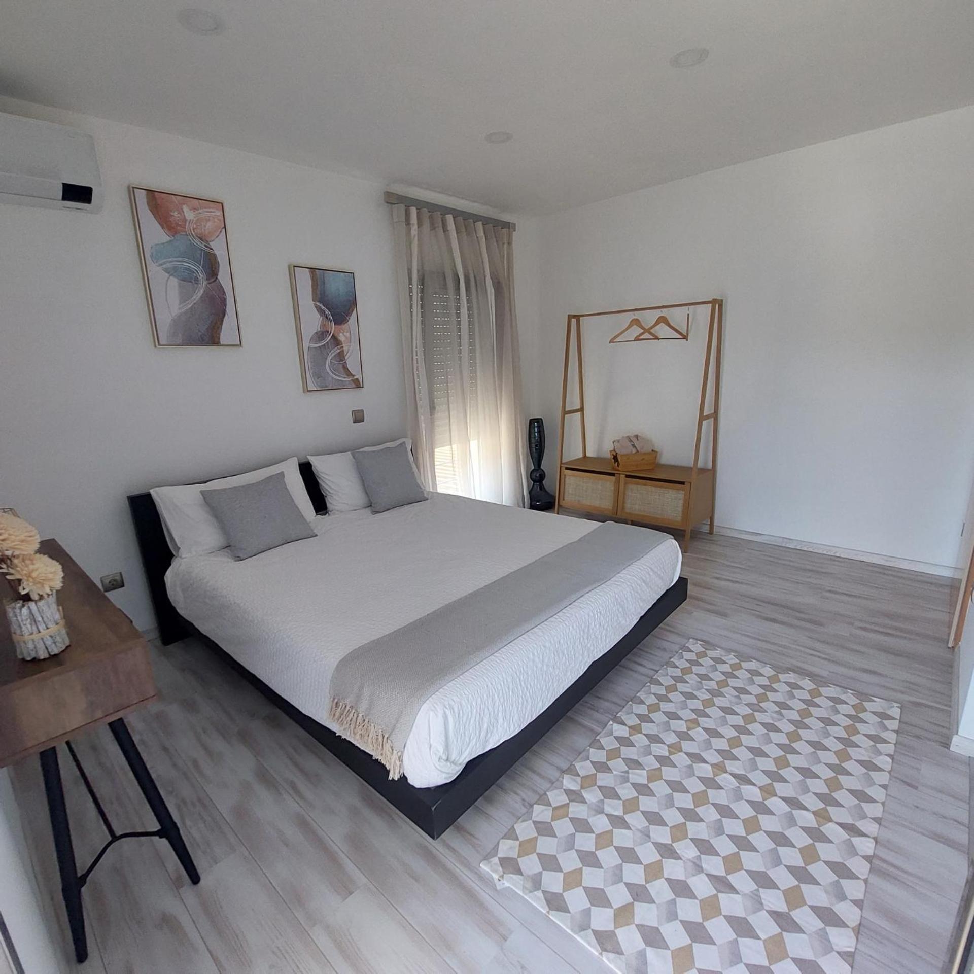 Double Room with Balcony (2 Adults + 1 Child) photo 3