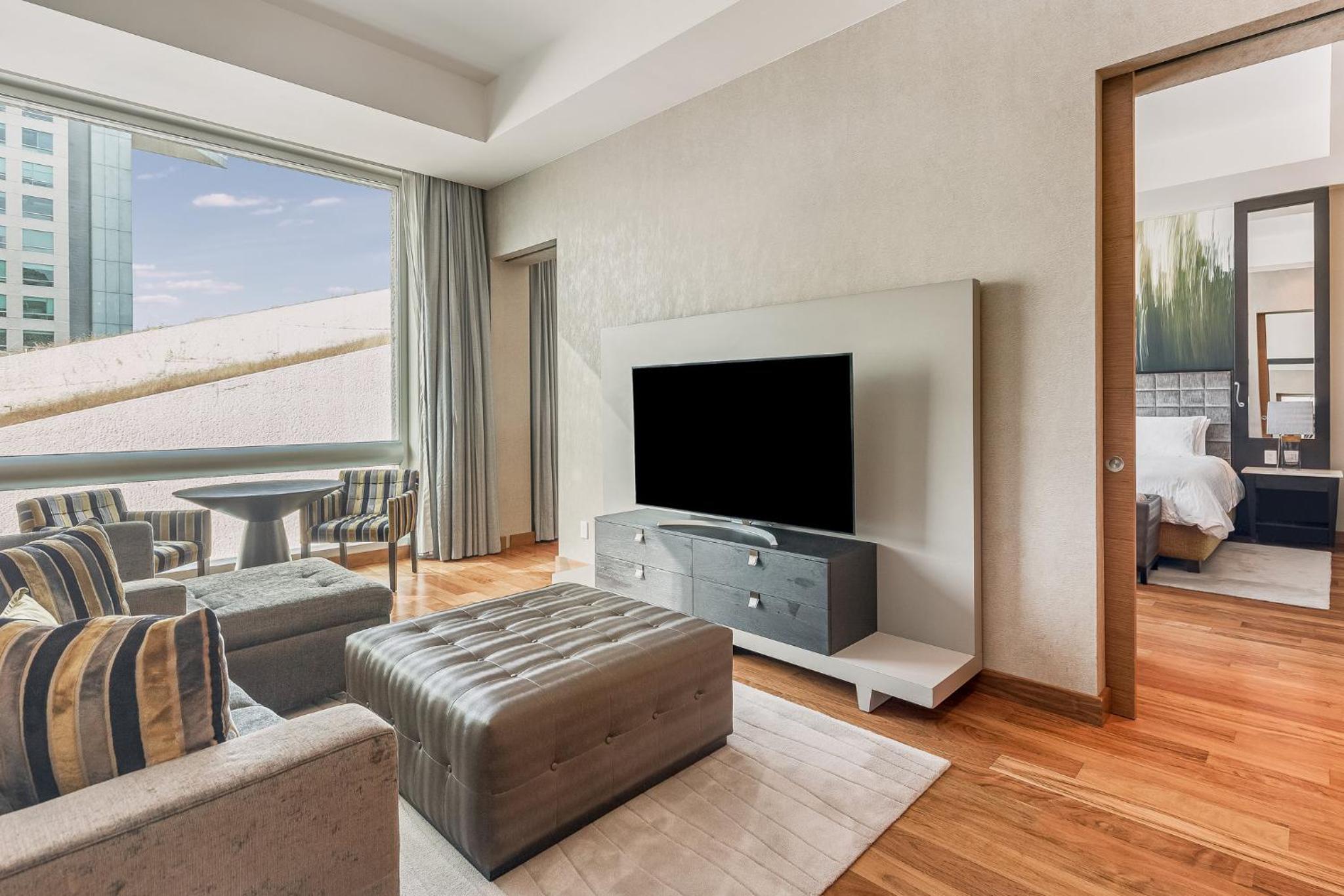 Executive Suite photo 2