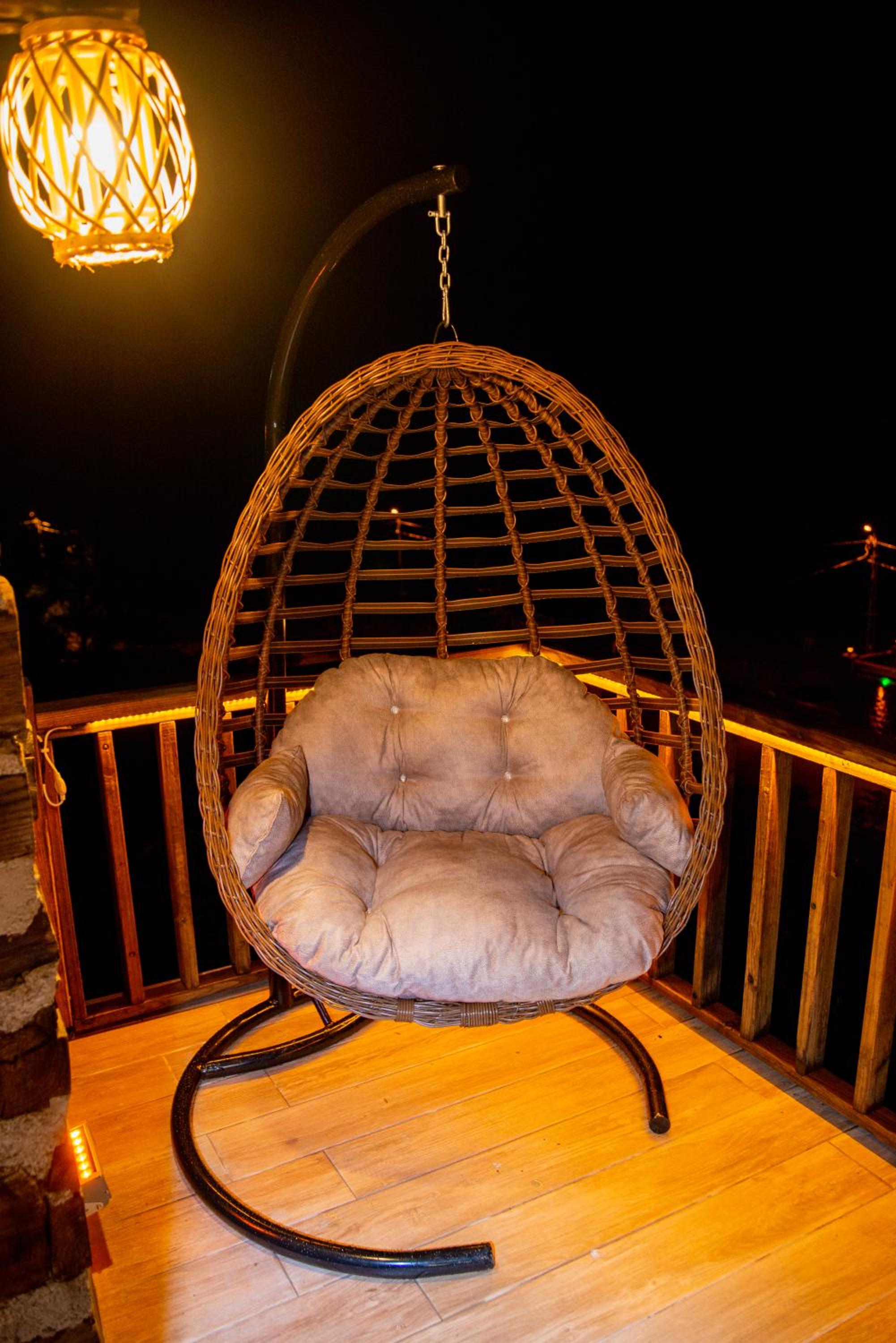 Deluxe Family Room photo 3