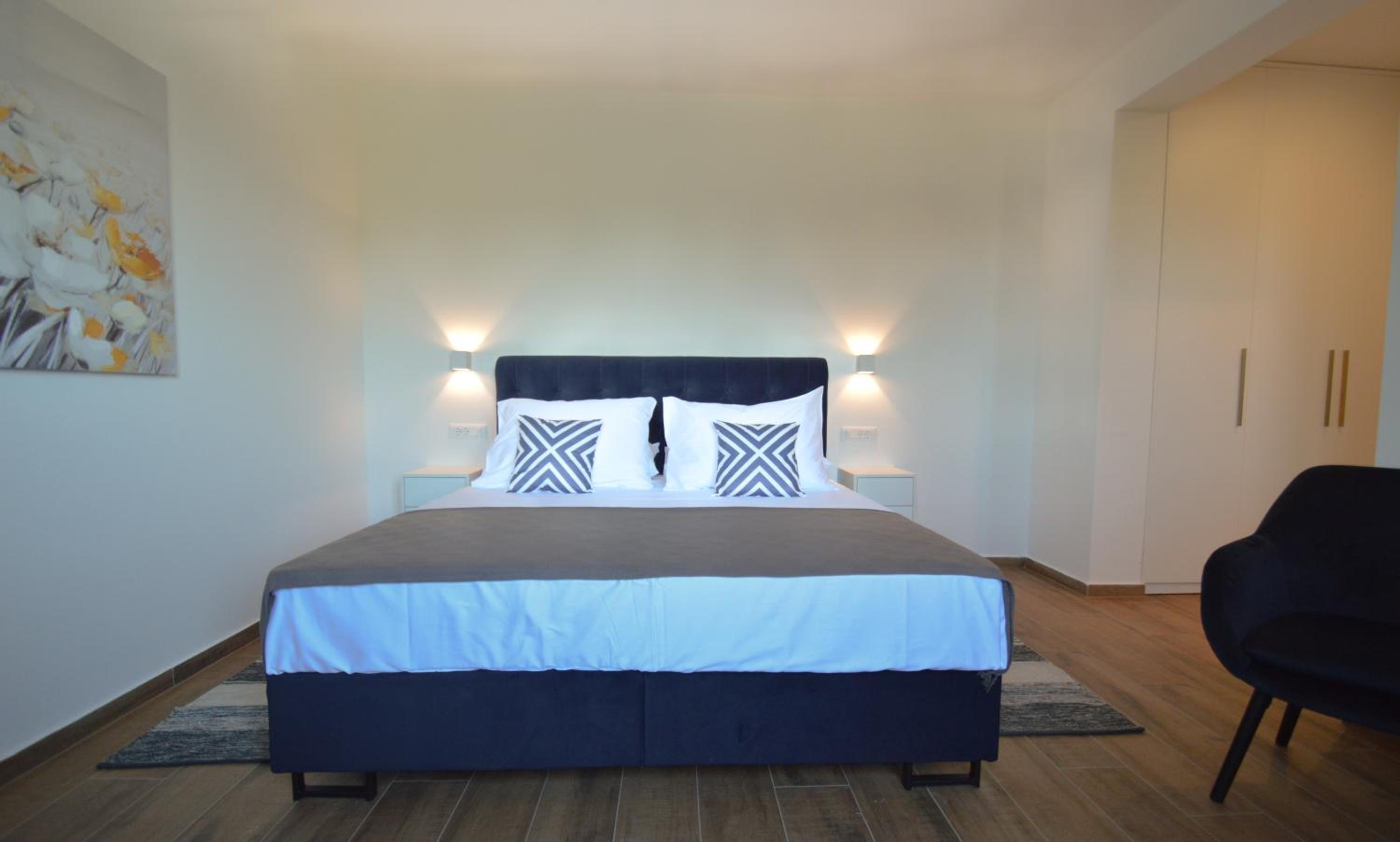 Three-Bedroom Villa photo 3