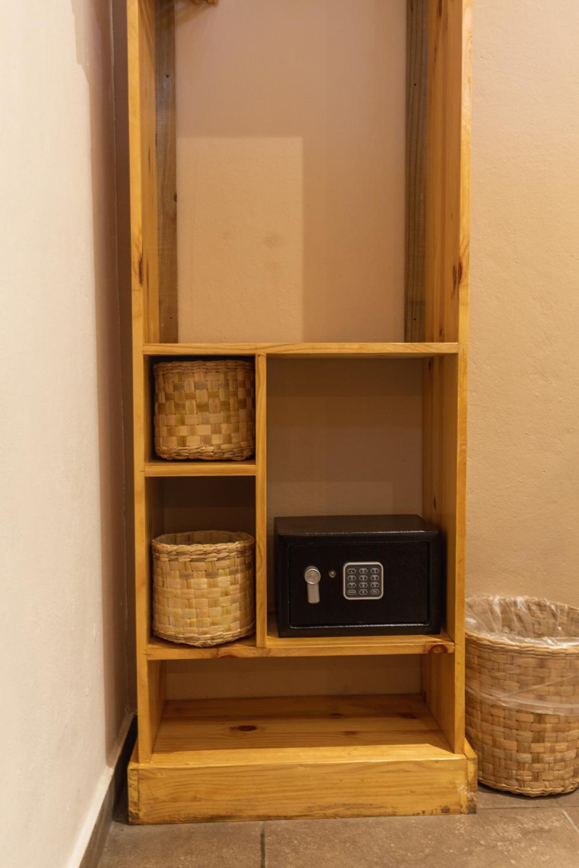 Superior King or Twin Room photo 3