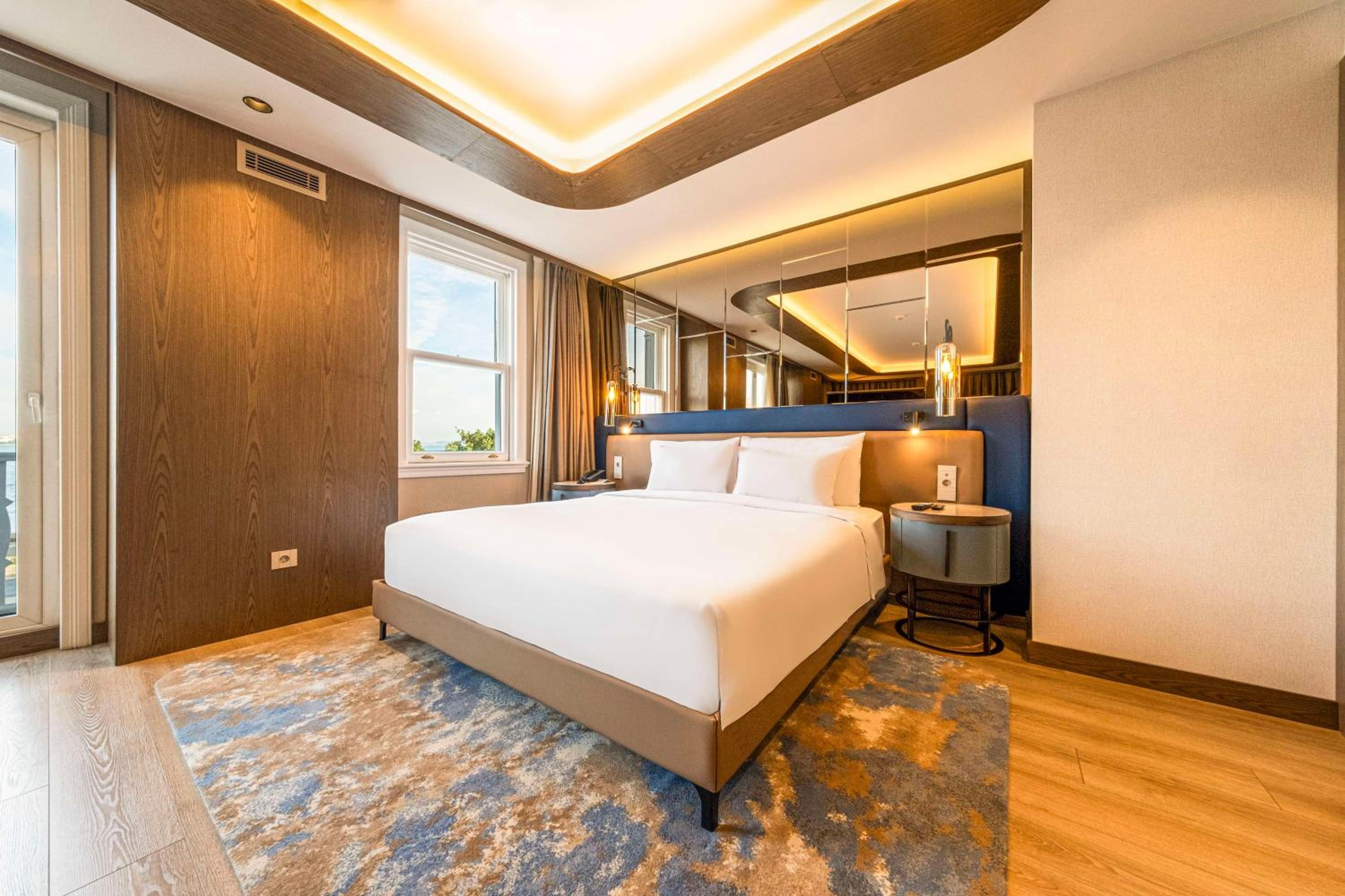 Executive Suite photo 1