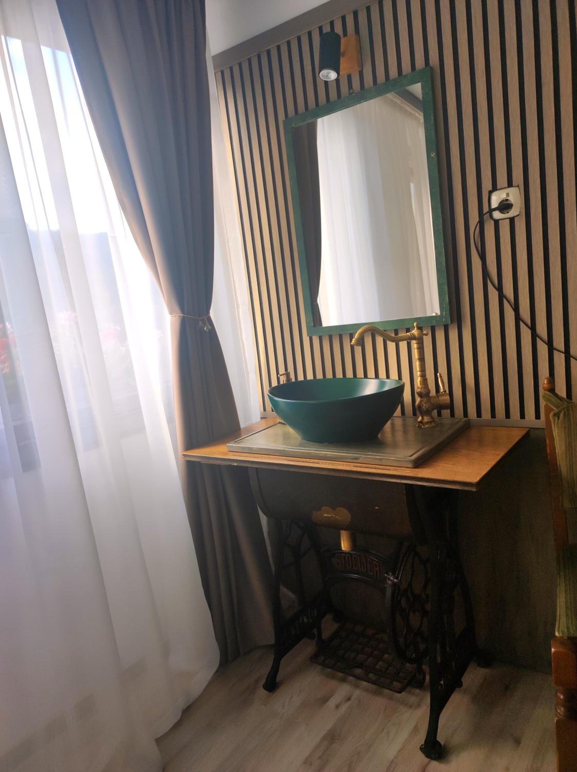 Deluxe Double Room photo 3