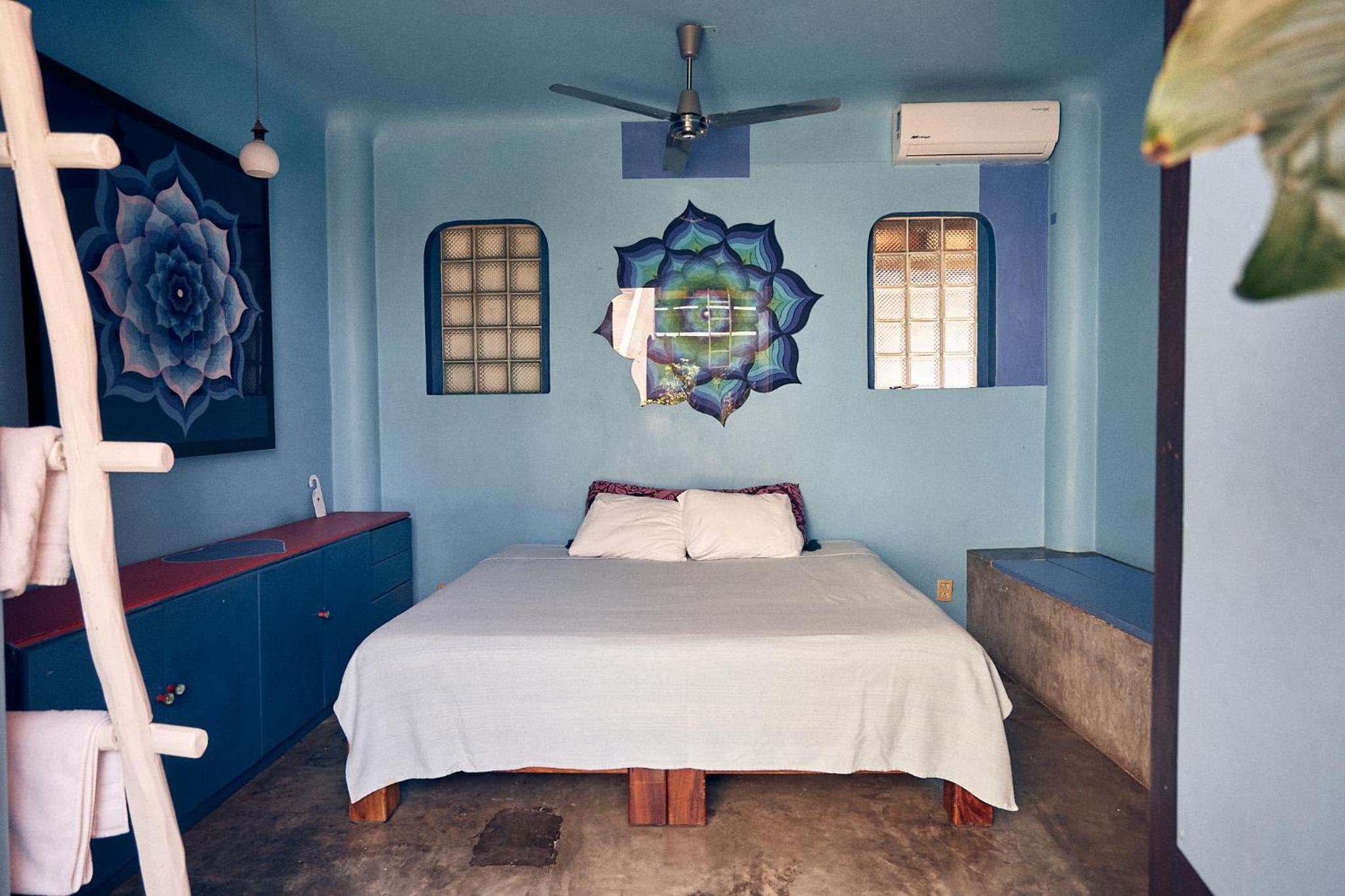 Double Room with Private External Bathroom - Photo 5