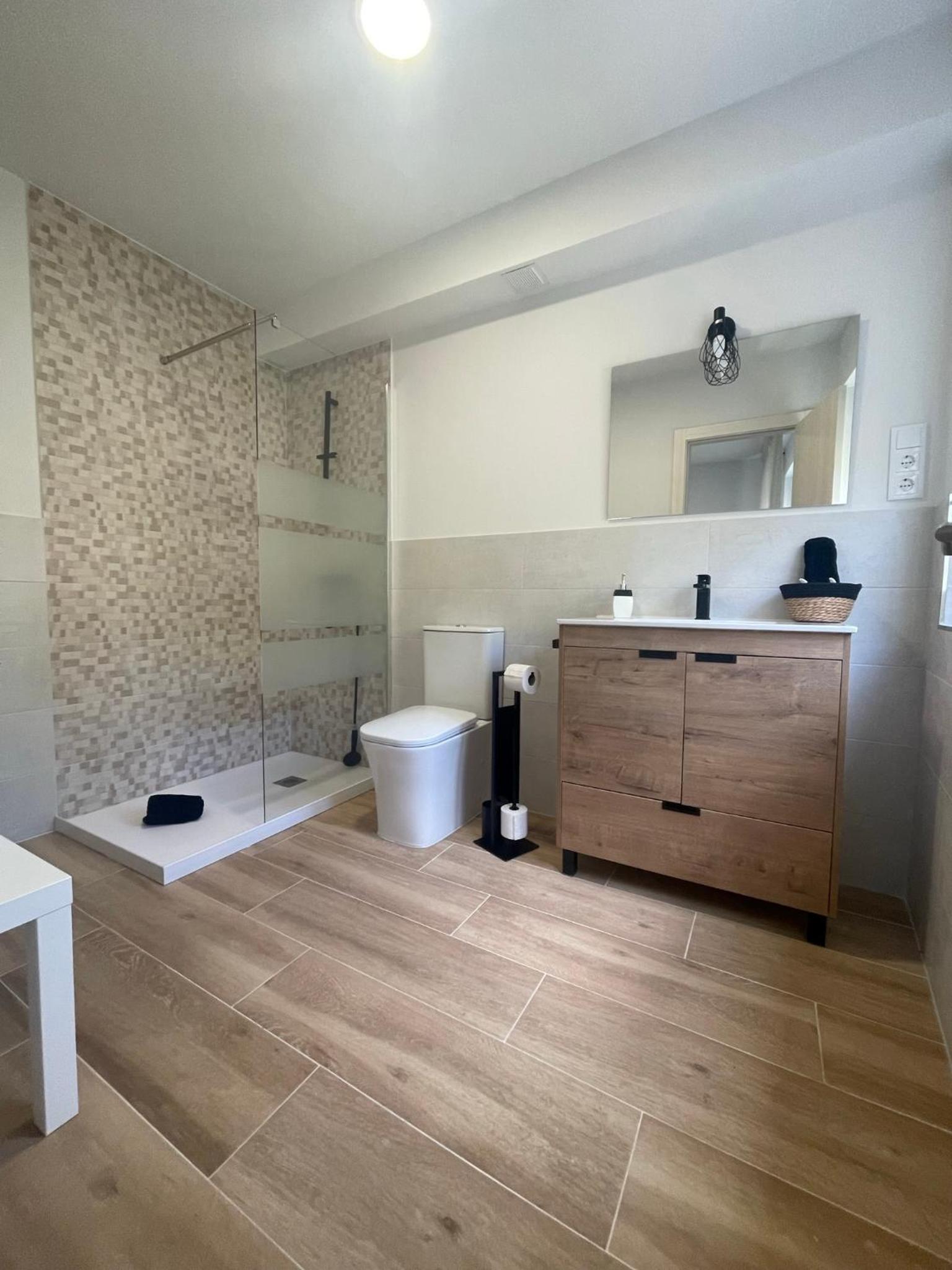 Apartment photo 2