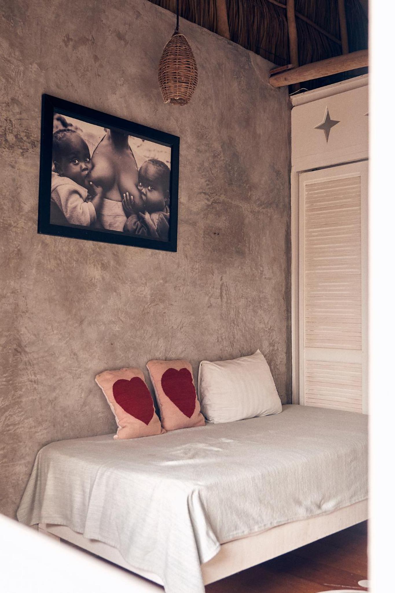 Standard Triple Room with Sea View - Photo 4