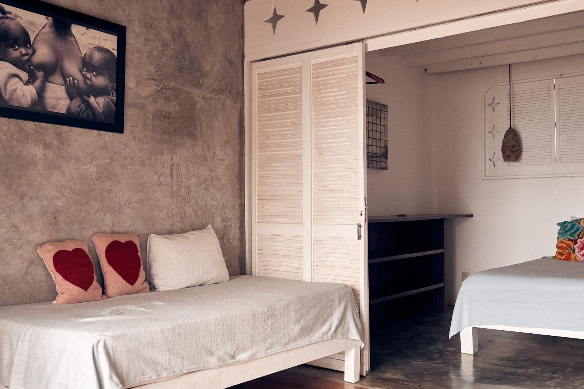 Standard Triple Room with Sea View - Photo 14