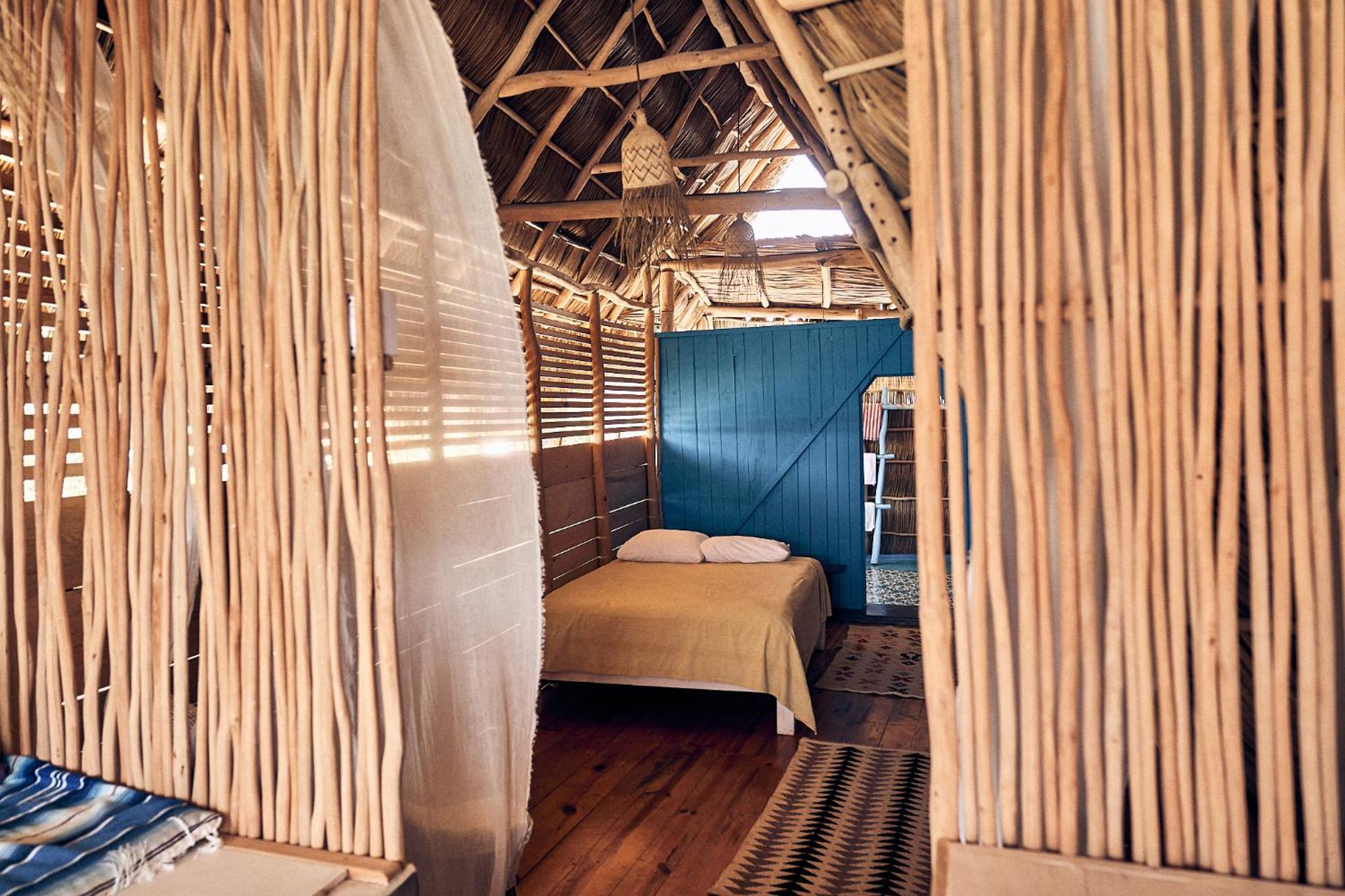 Superior Triple Room with Sea View - Photo 18