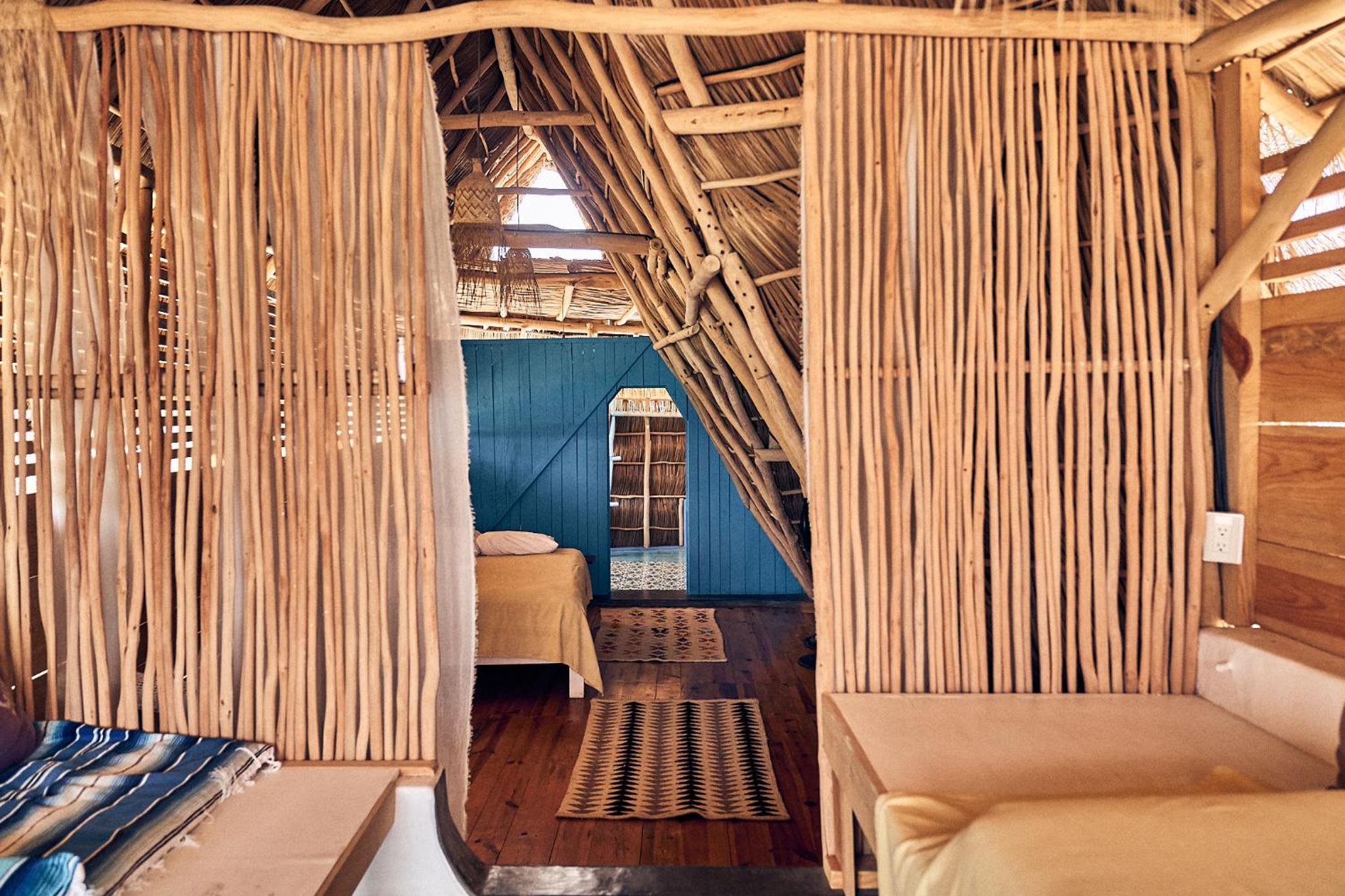 Superior Triple Room with Sea View - Photo 4