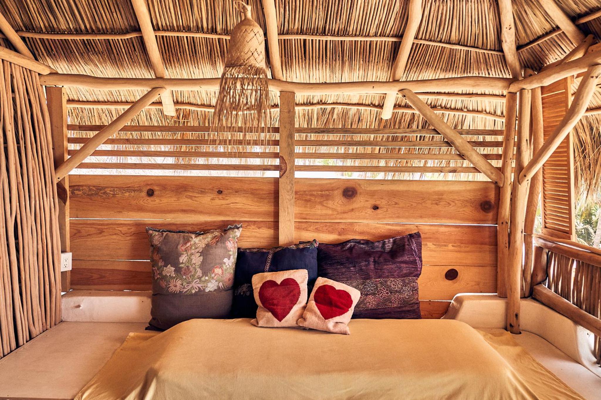 Superior Triple Room with Sea View - Photo 2