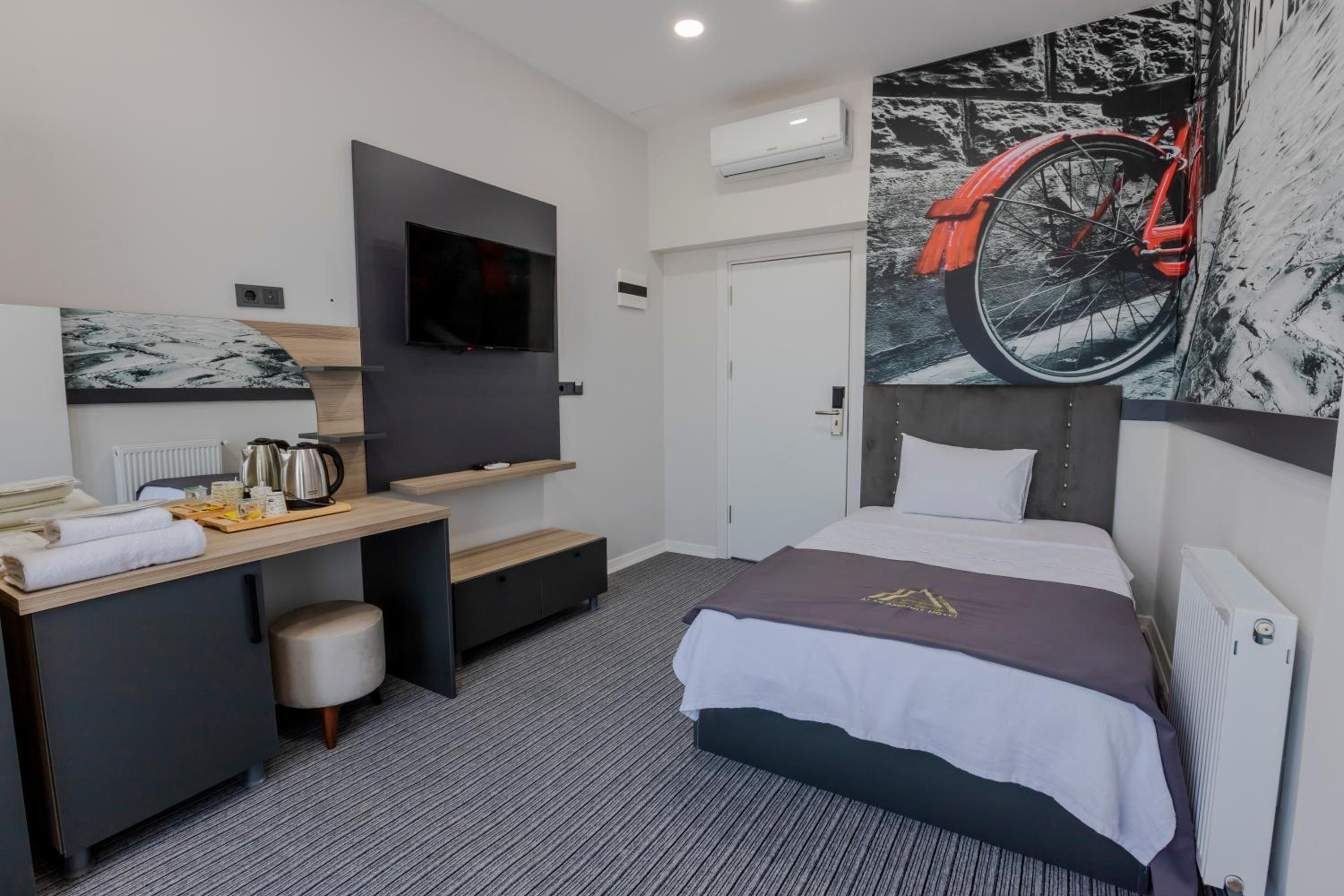 Deluxe Single Room With Balcony