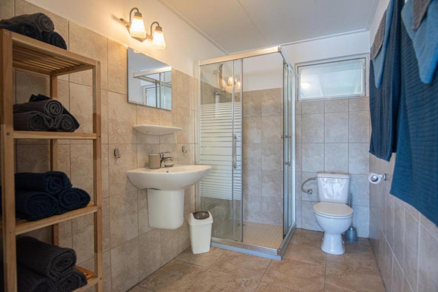 Two-Bedroom House photo 2