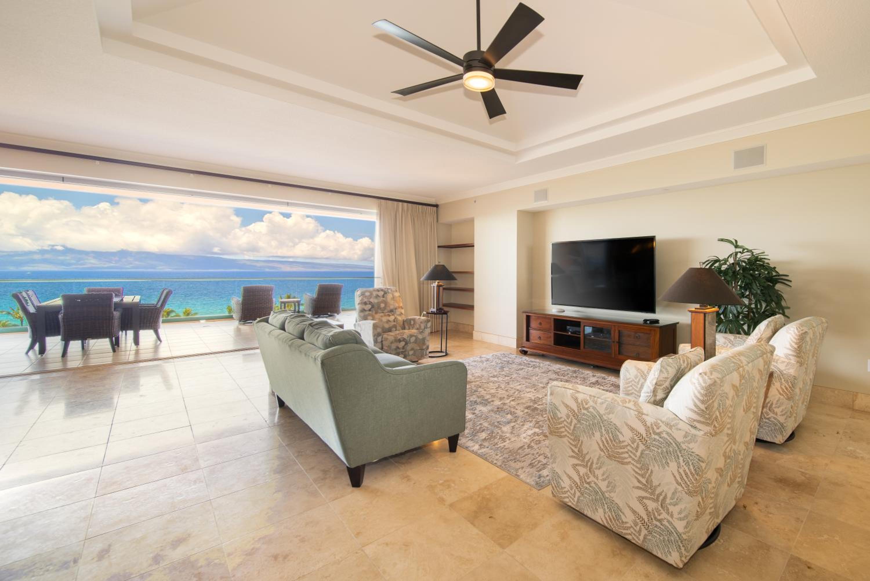 Unit 701 Konea 3 Bedroom 3 Bath Ocean View Penthouse