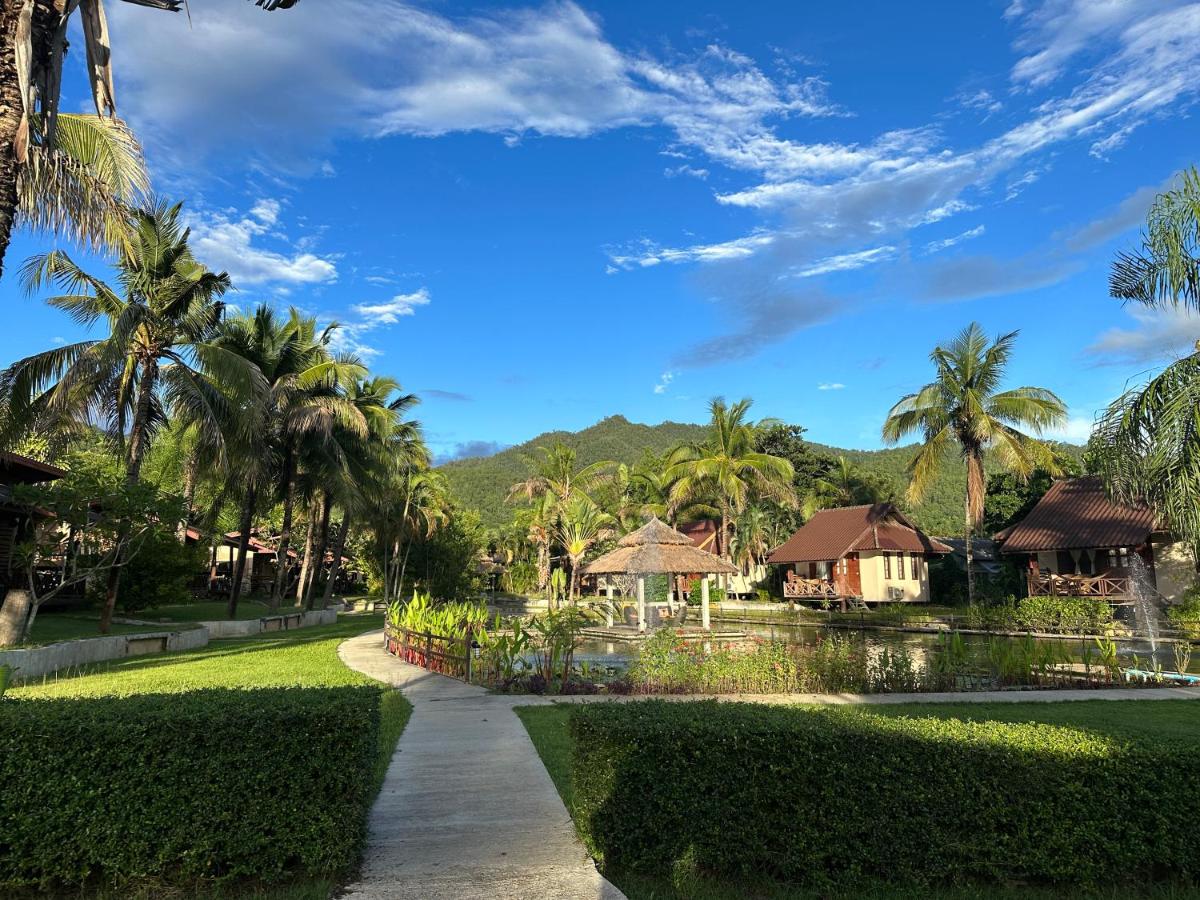 Standard Bungalow with Fan photo 3