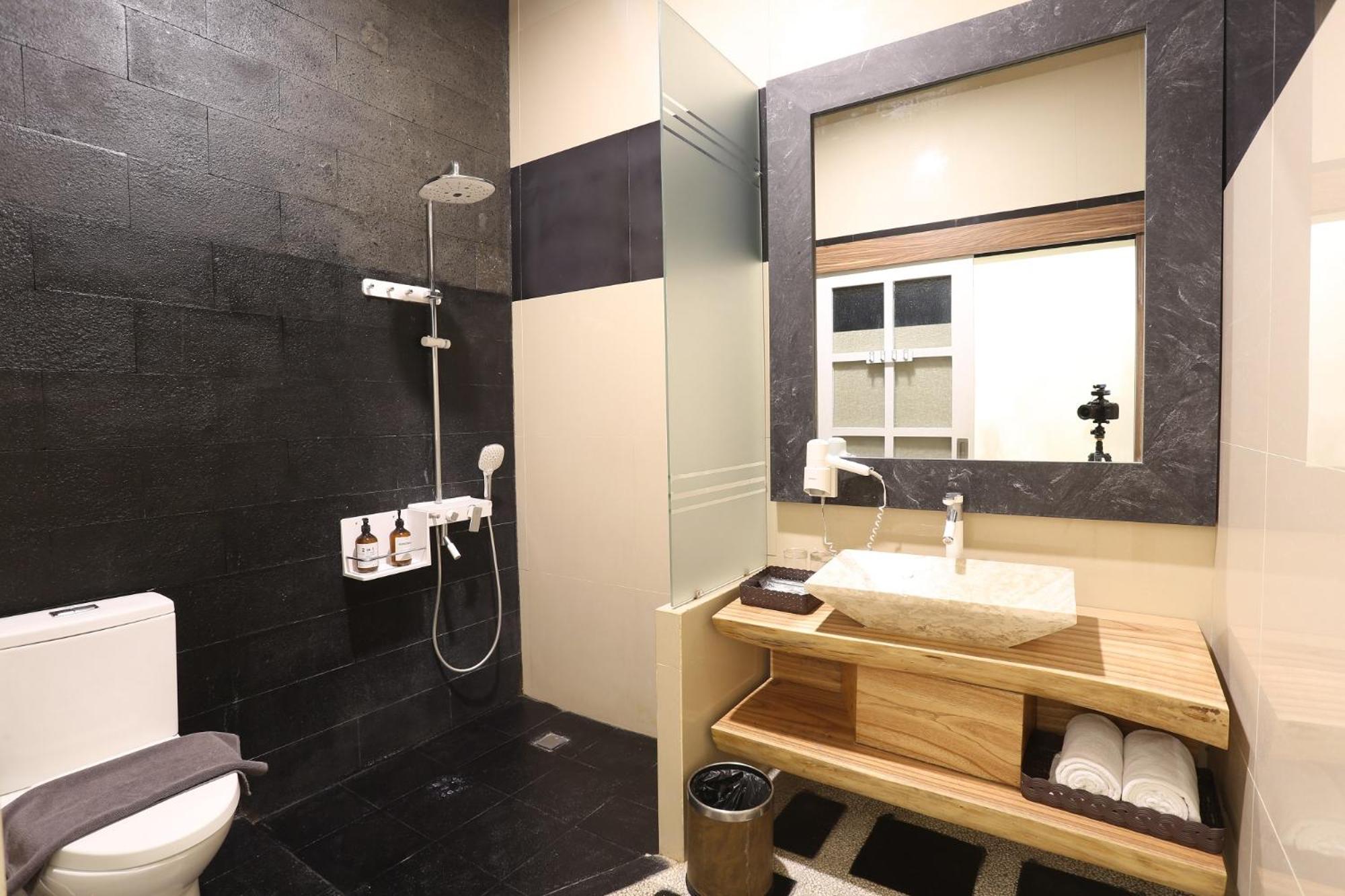 Family Suite - Photo 7