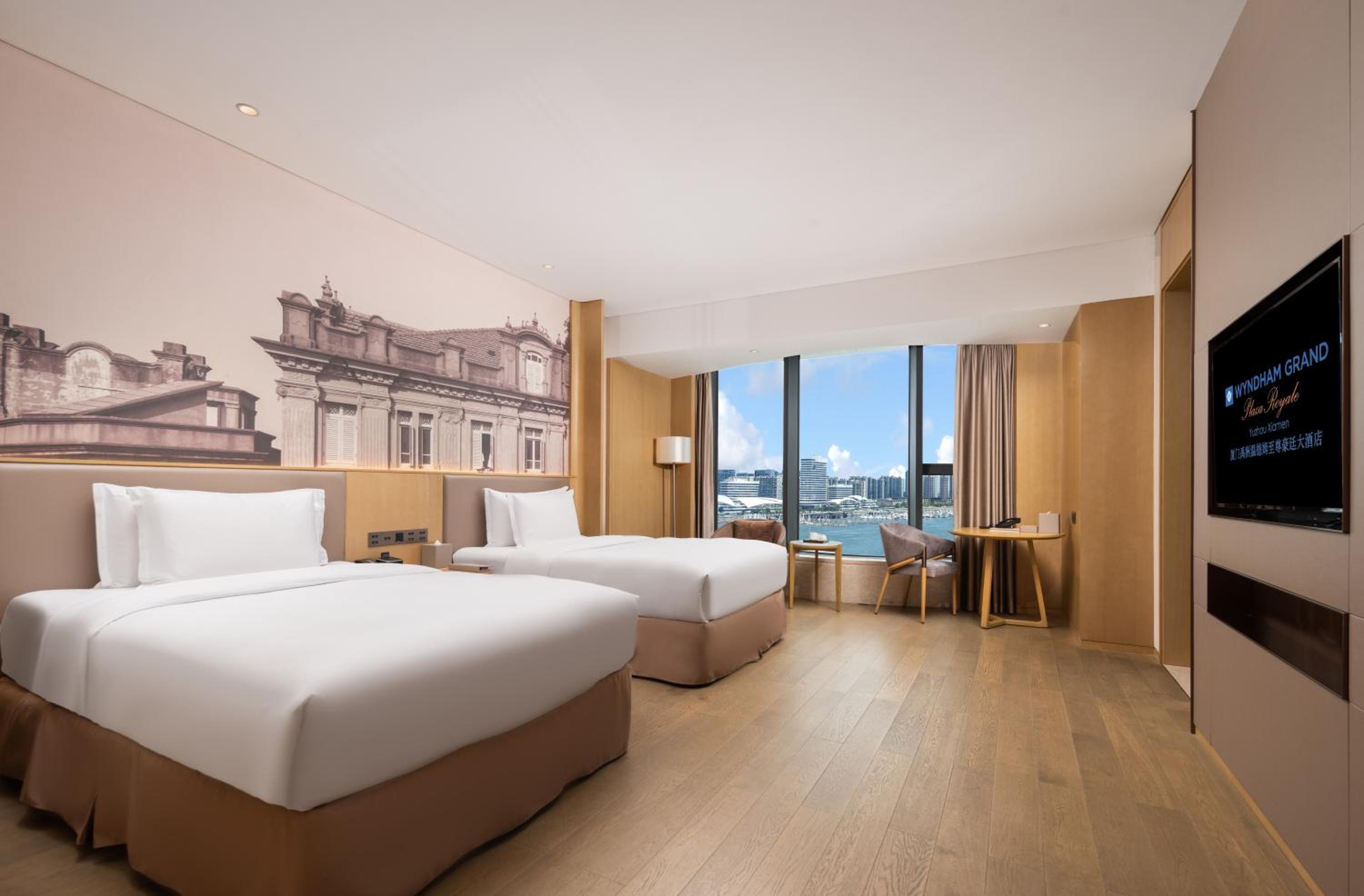 Premium Sea View Twin Room - Photo 1