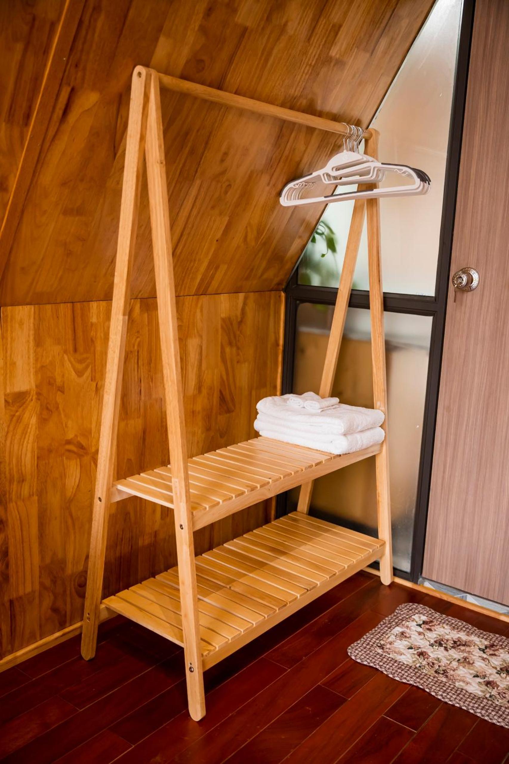Double Room with Private Bathroom - Photo 4