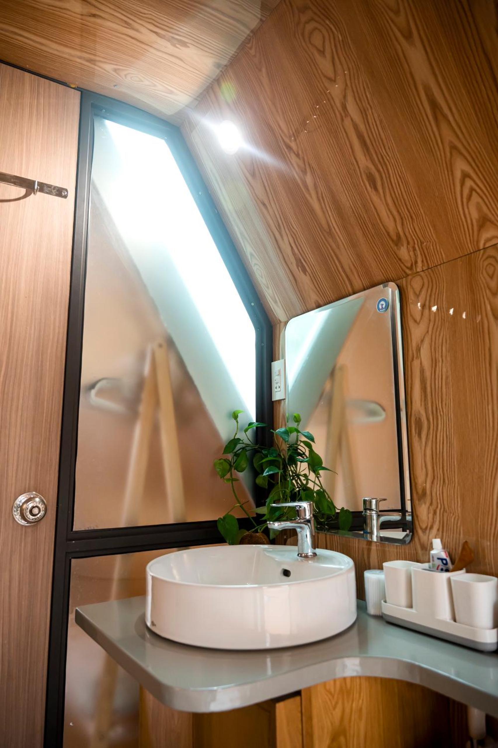 Double Room with Private Bathroom - Photo 3