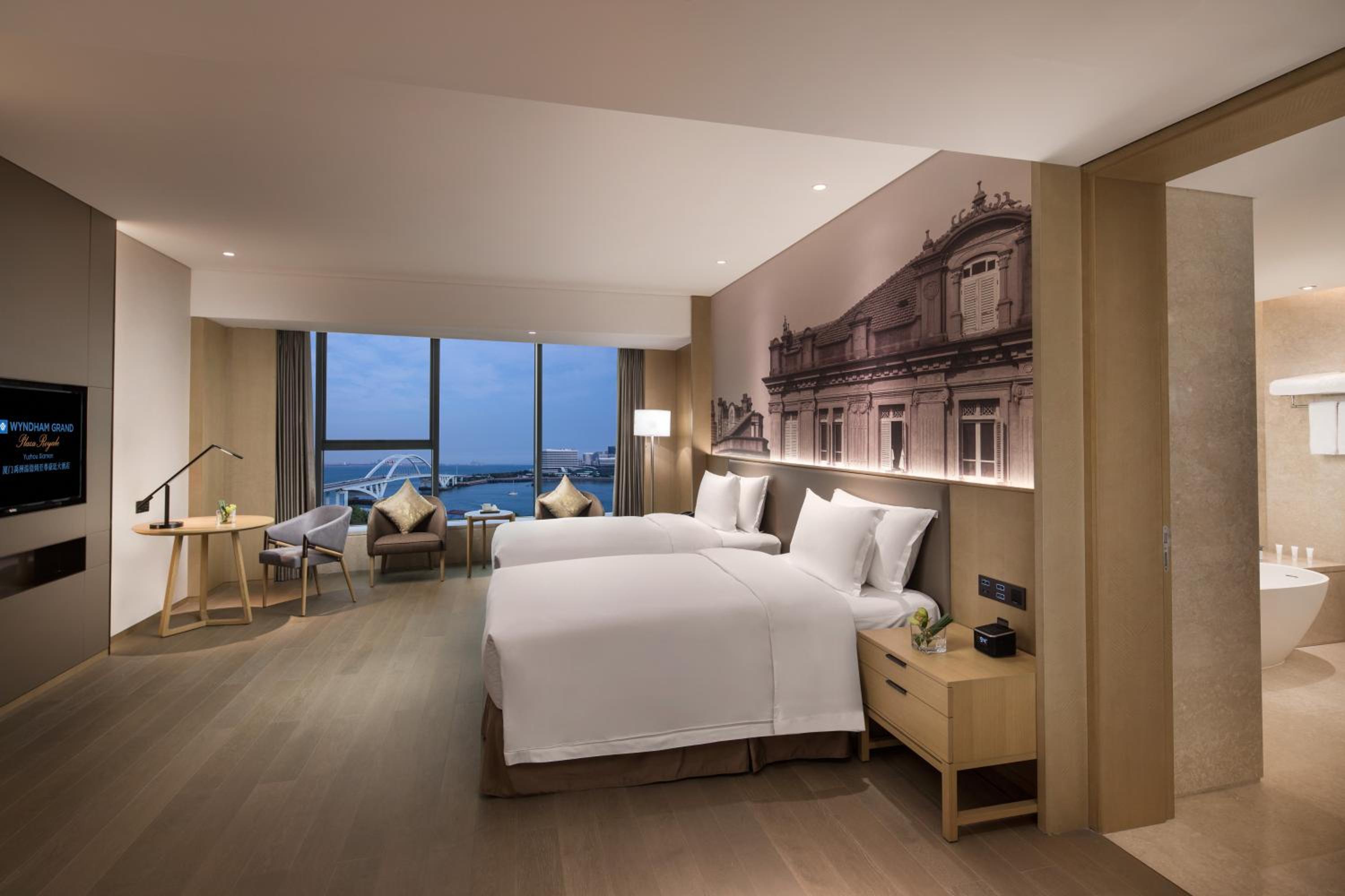Premium Sea View Twin Room - Photo 2