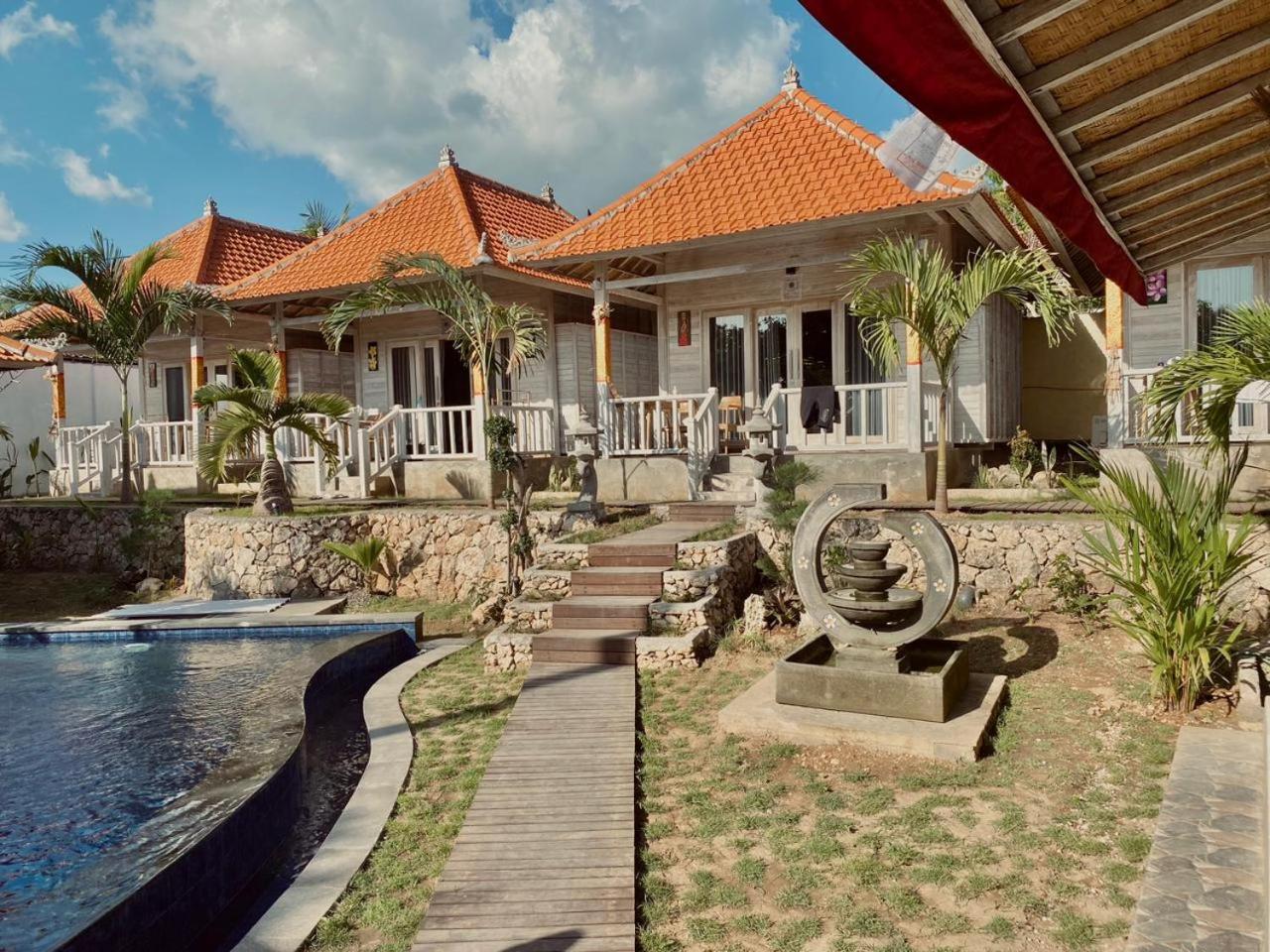 Double Room with Pool View - Photo 10