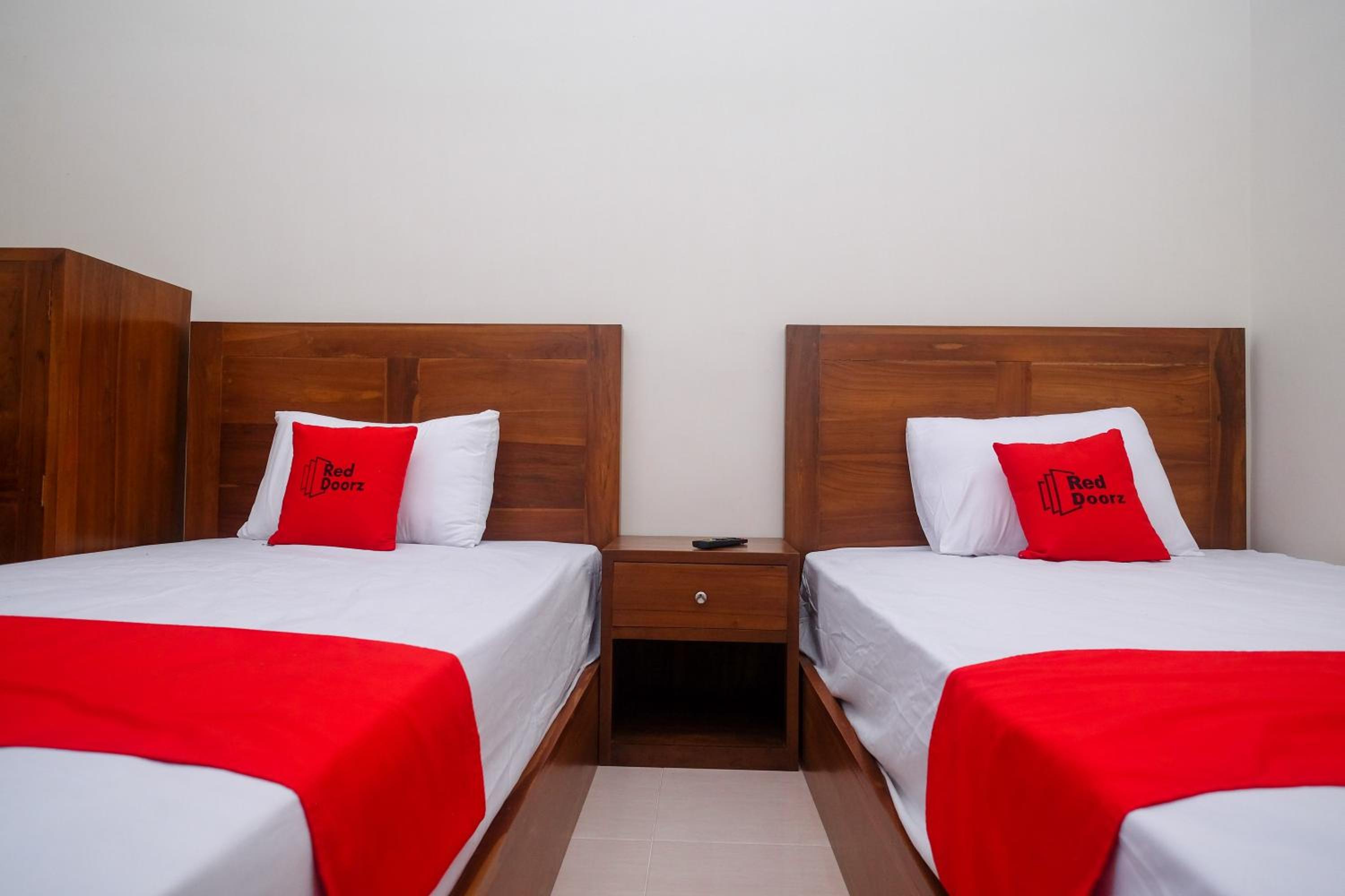 Twin Room - Photo 9