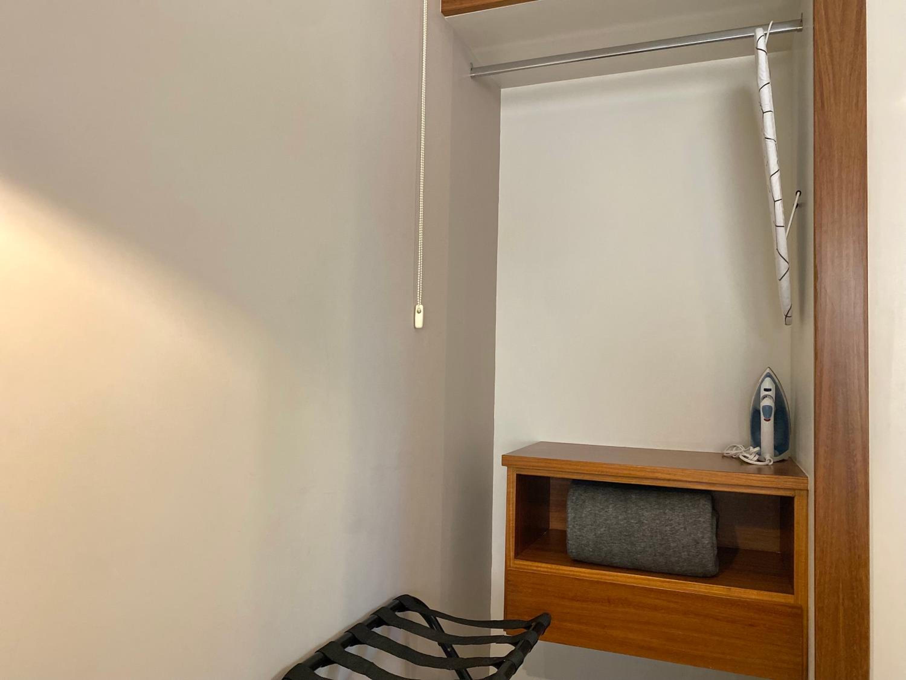 Superior King Suite - Photo 7