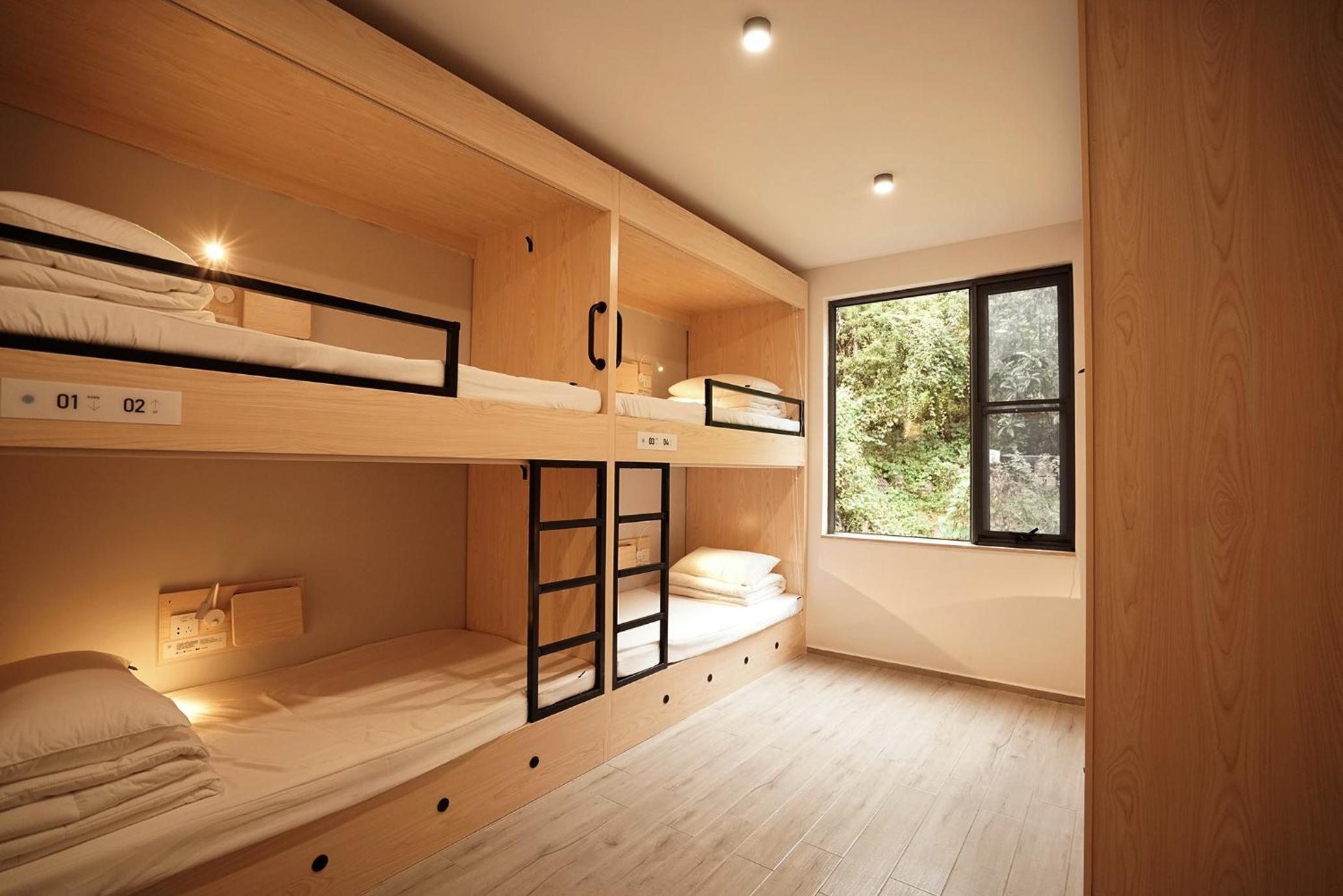 Bed in 6-Bed Female Dormitory Room photo 1