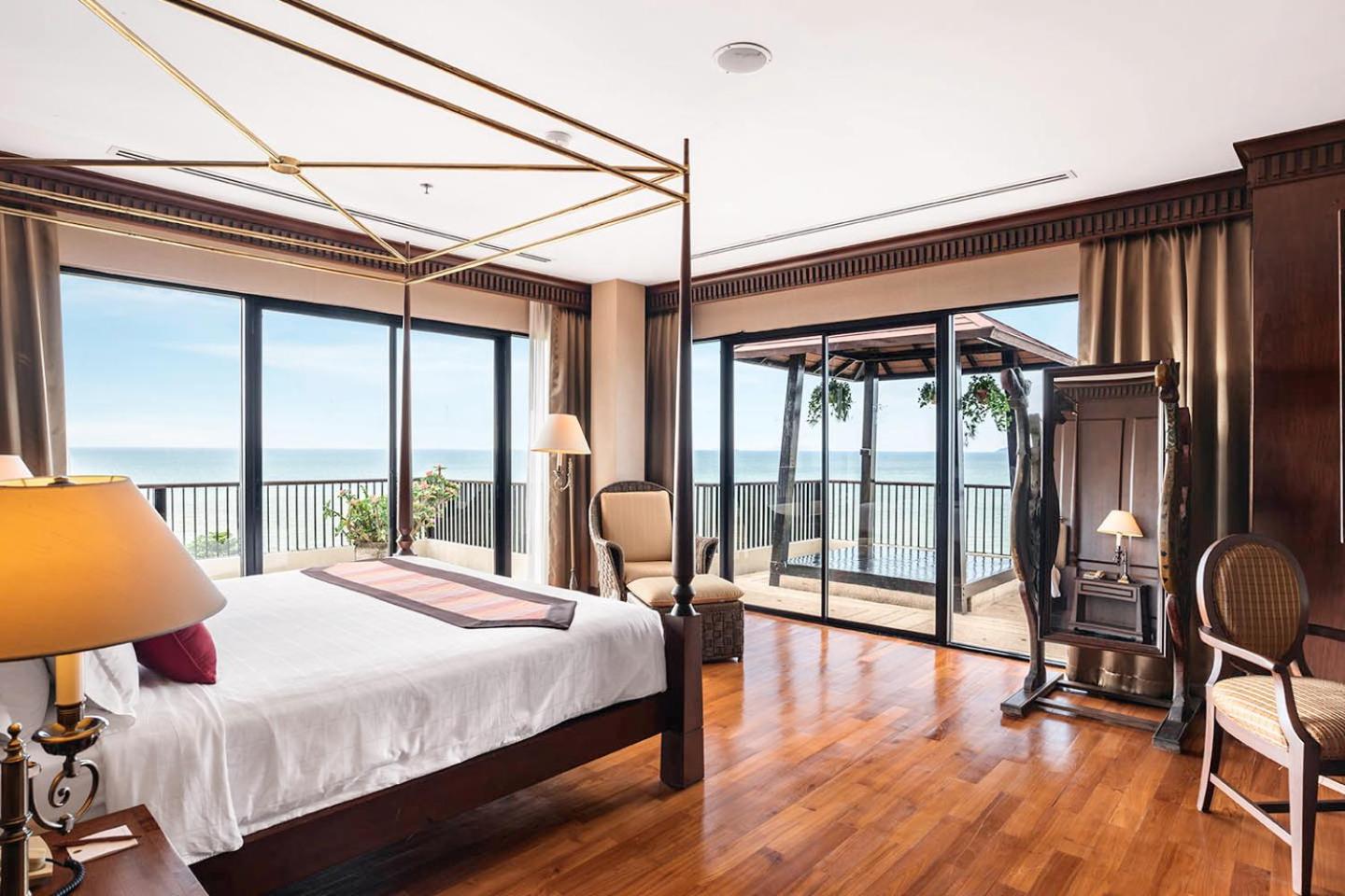 Presidential Suite