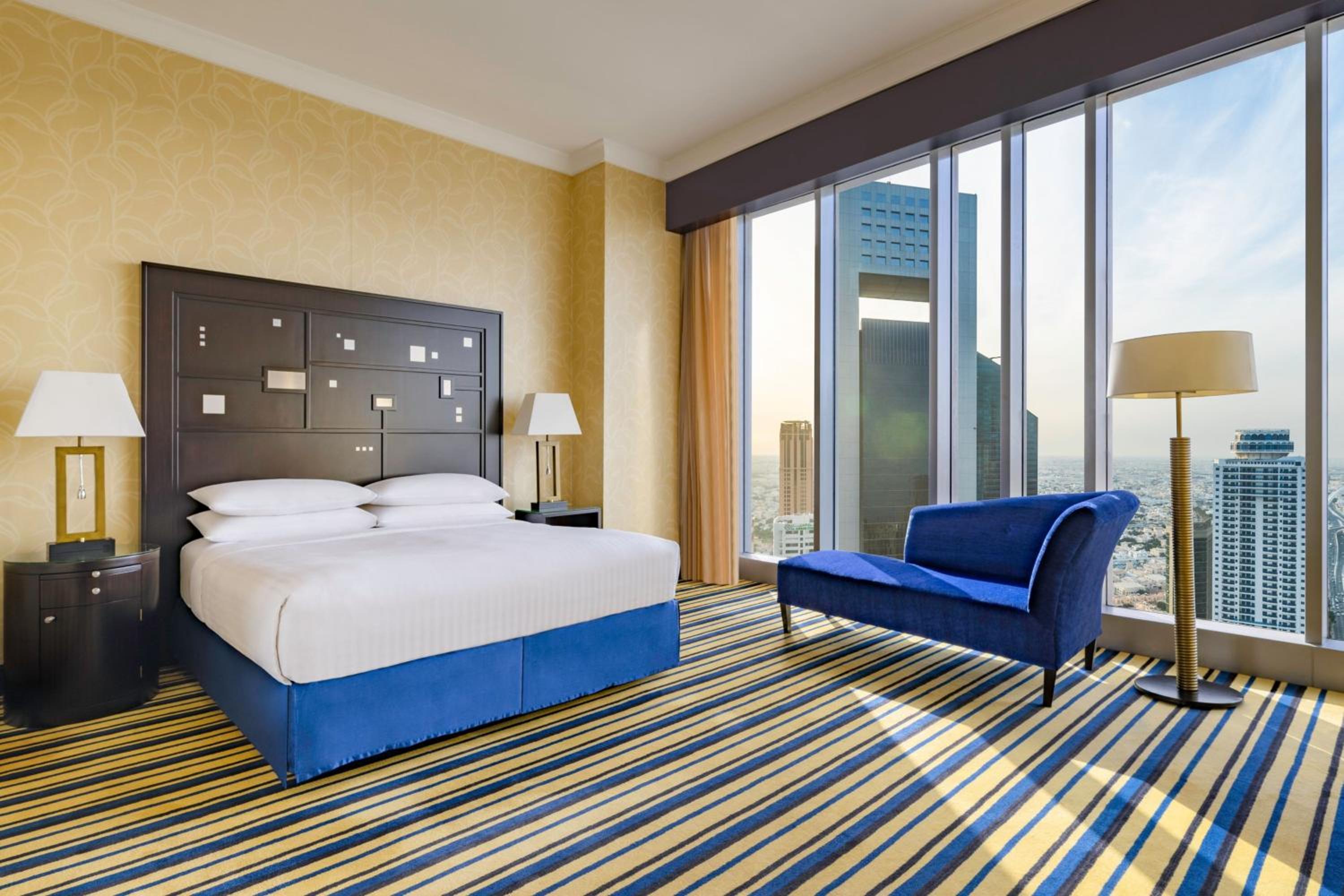 Superior King Room with Beach Access photo 3