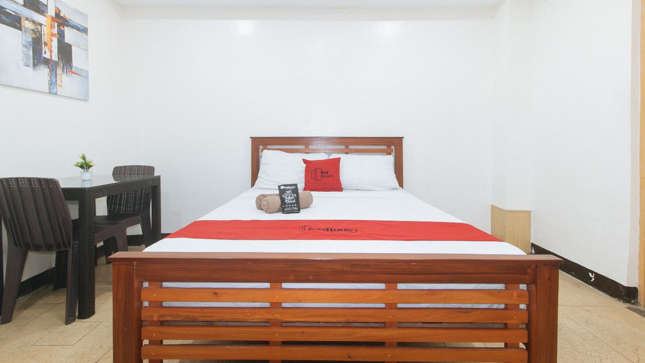 Deluxe Room - Photo 1
