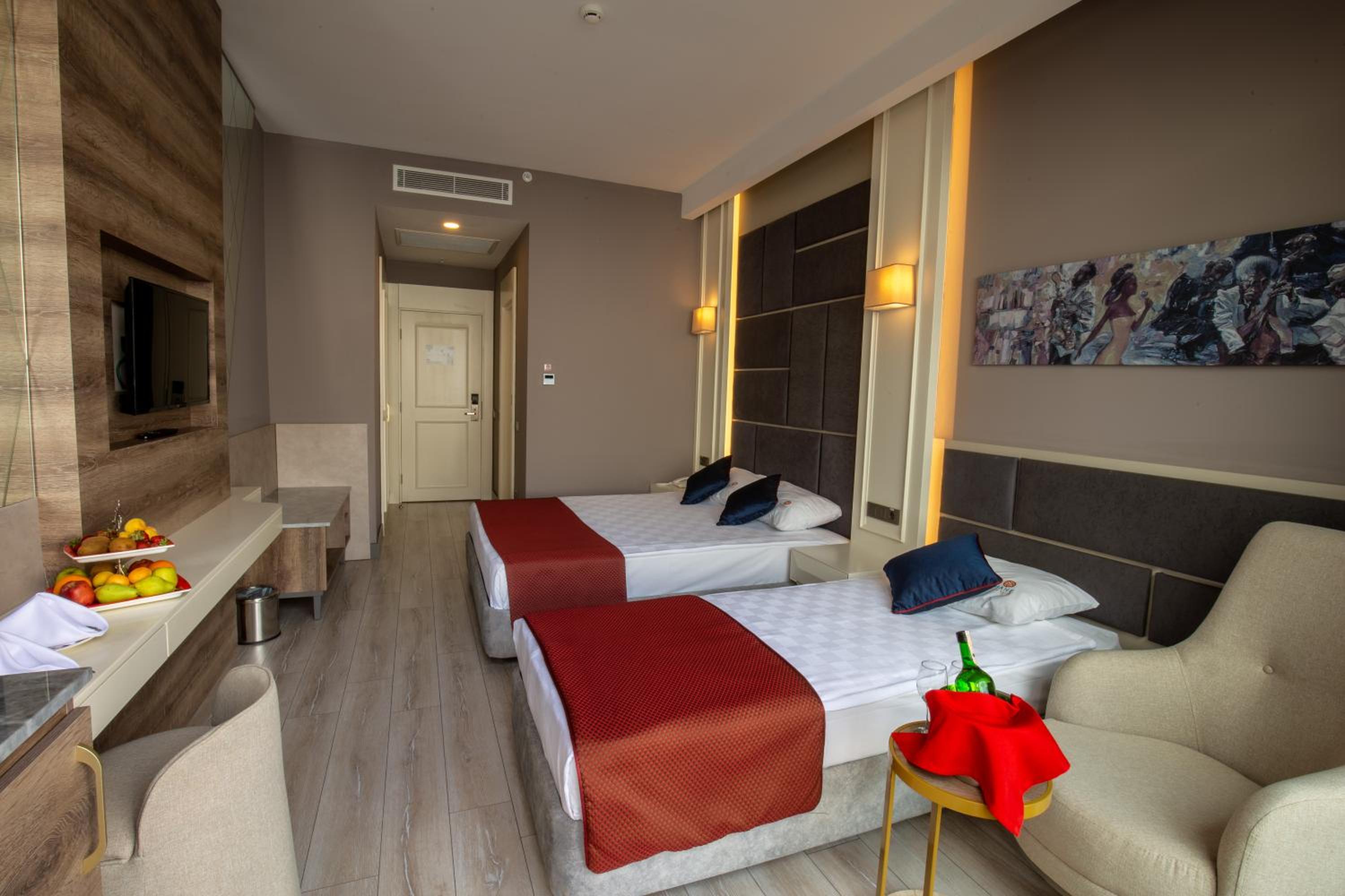 Standard Double Room - Photo 4