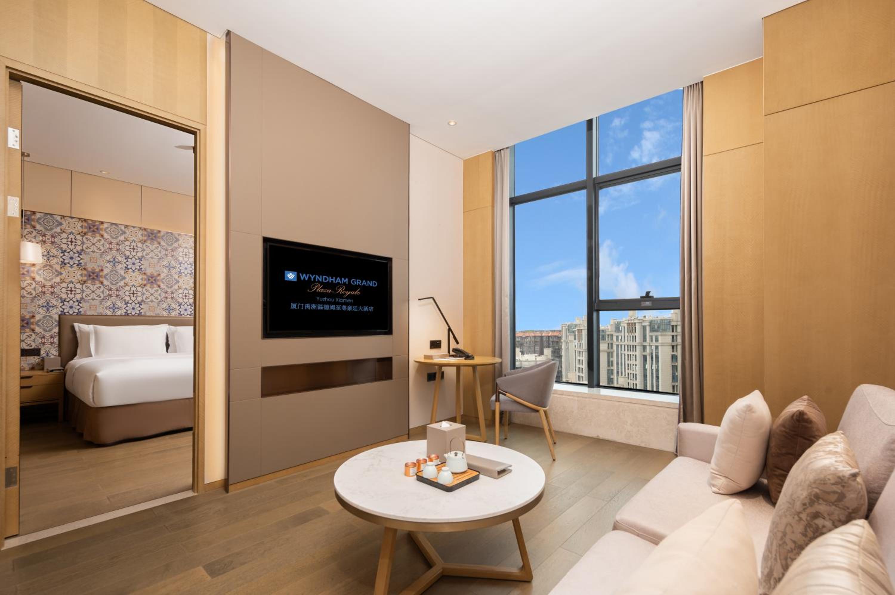 Deluxe City View Suite  - Photo 1