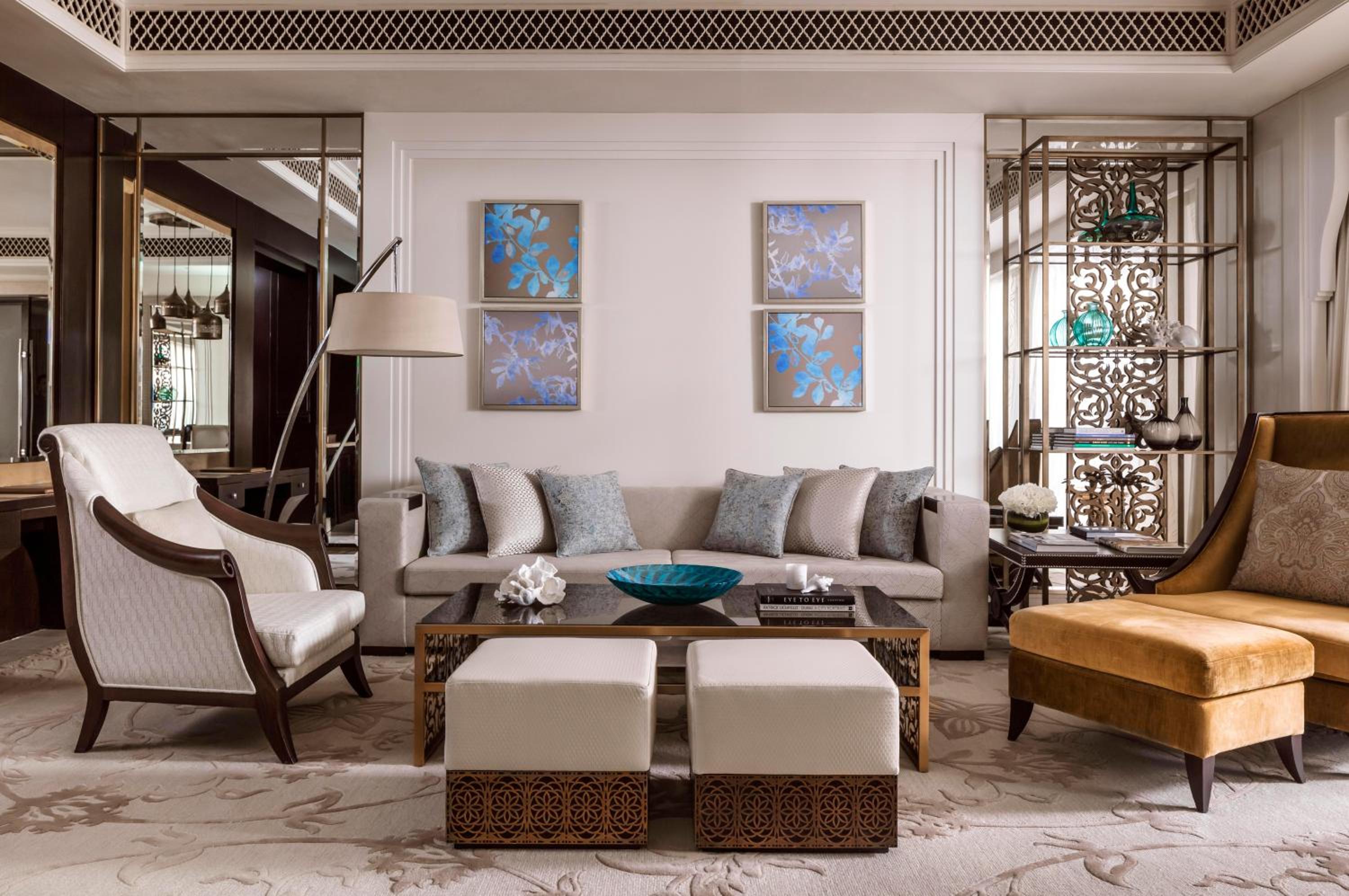 Beachfront Executive Suite with Waterpark Access
