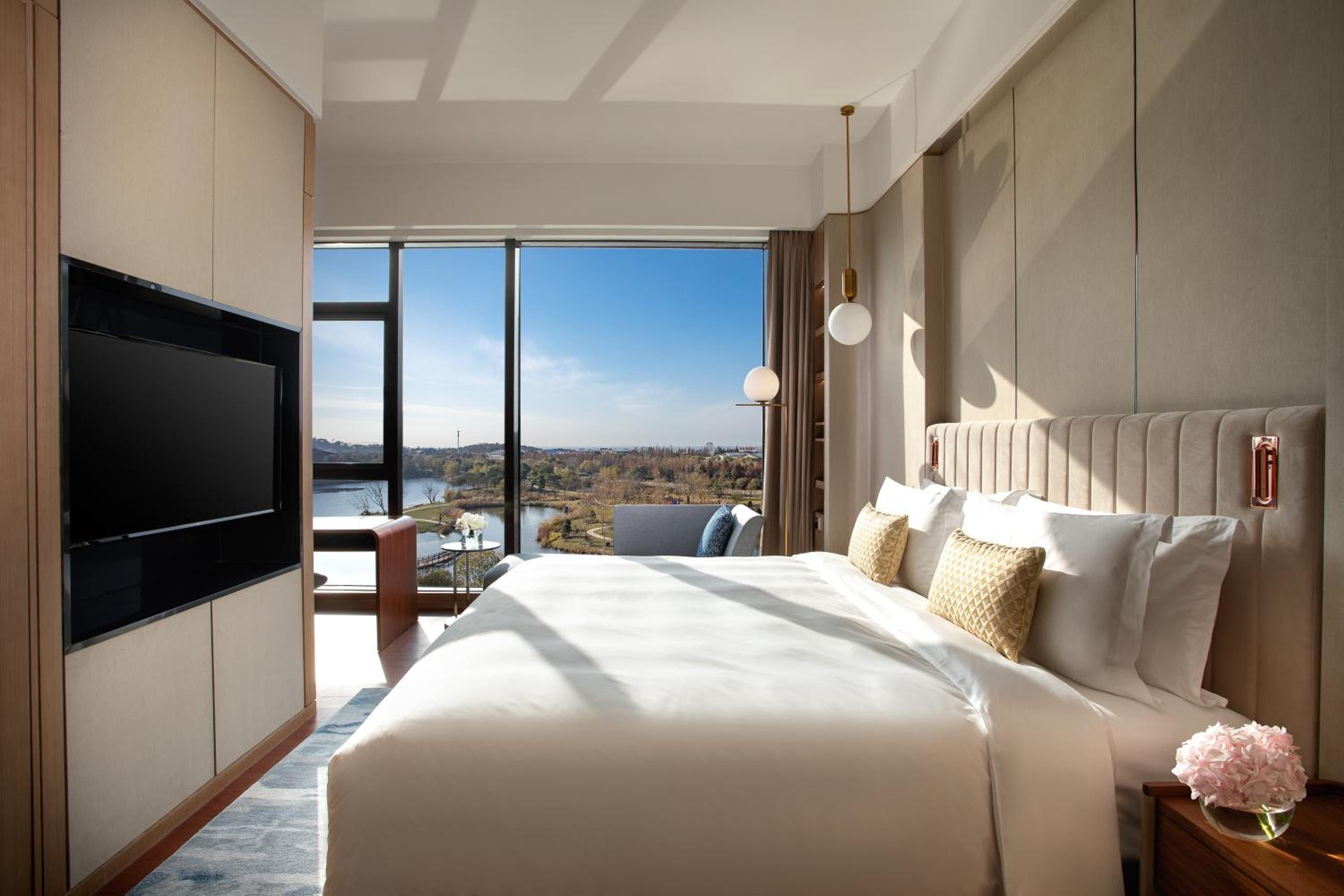 Premium King Room