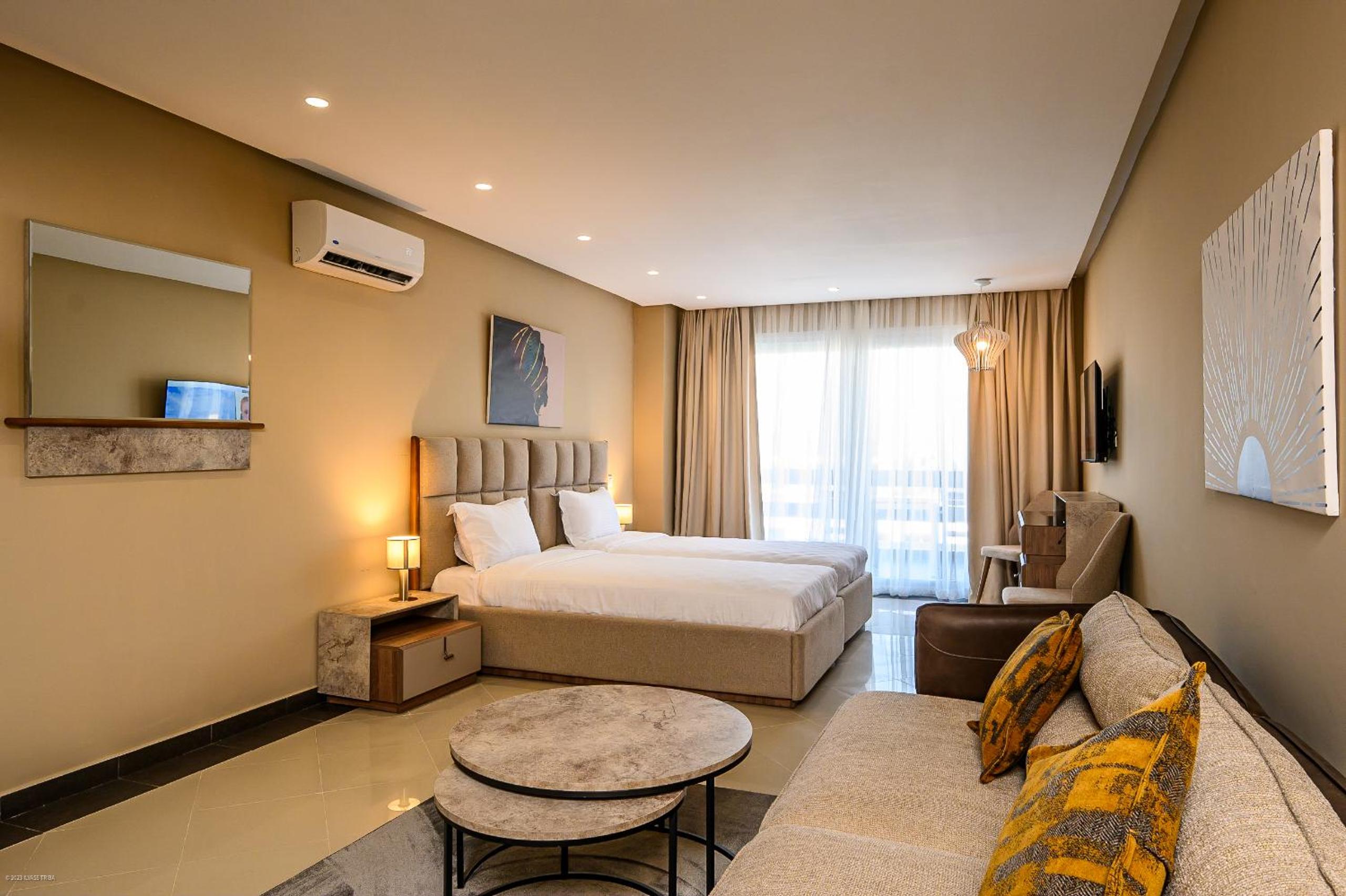 Standard Double Suite - Photo 17