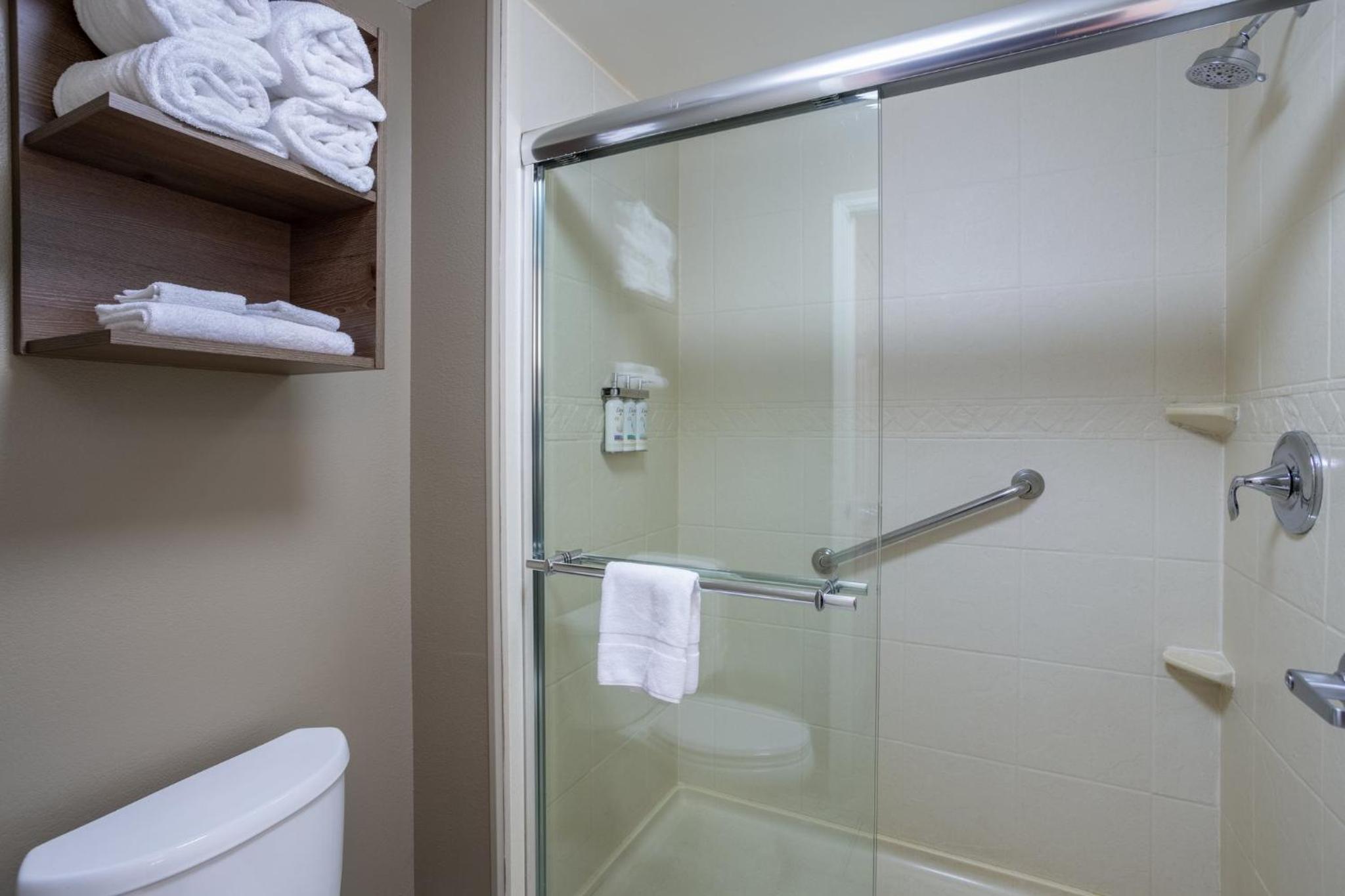 King Studio Suite - Photo 2