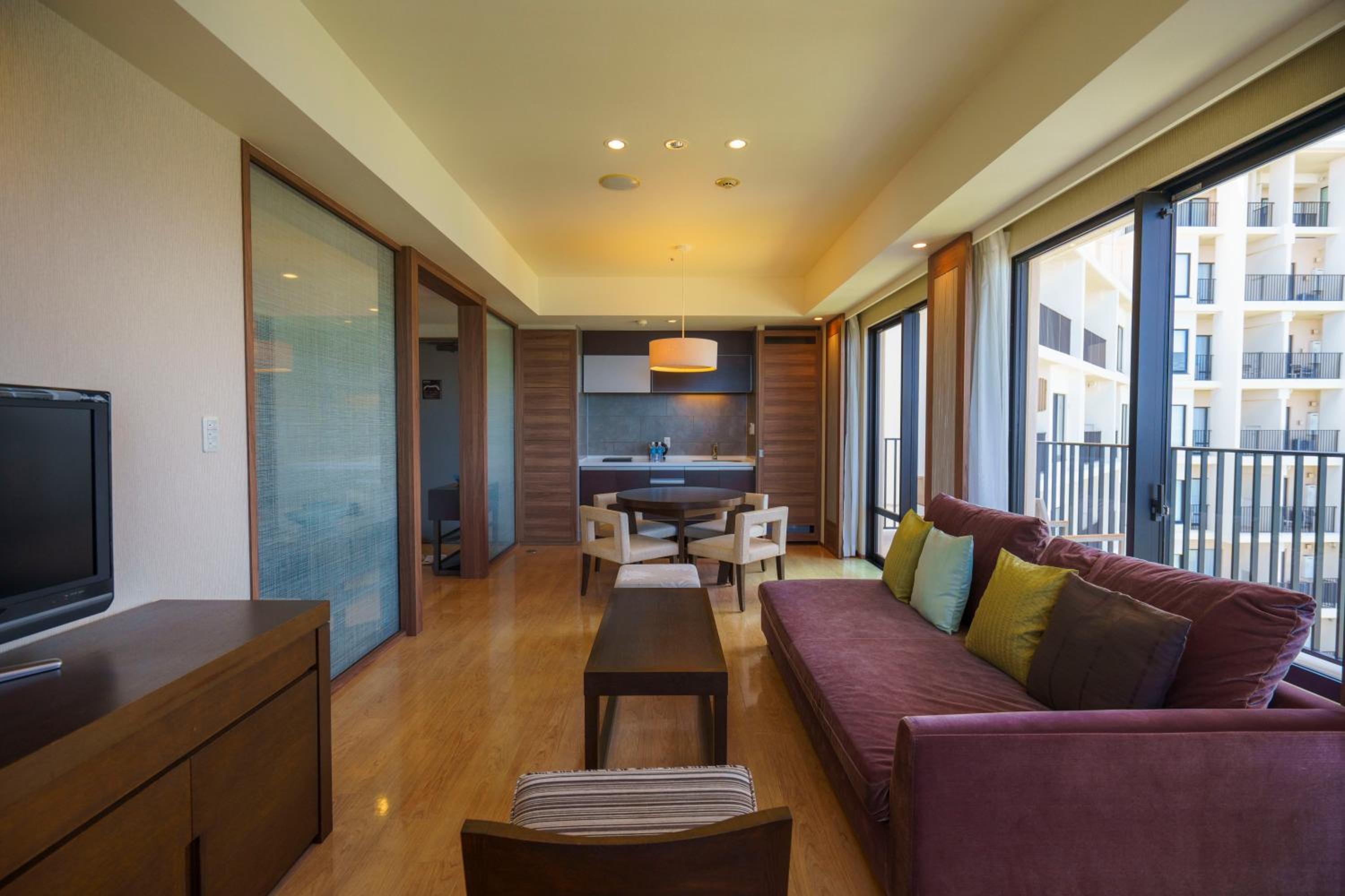 Corner Two-Bedroom Suite - Photo 11