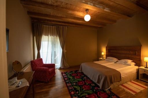 Double Room - Photo 9